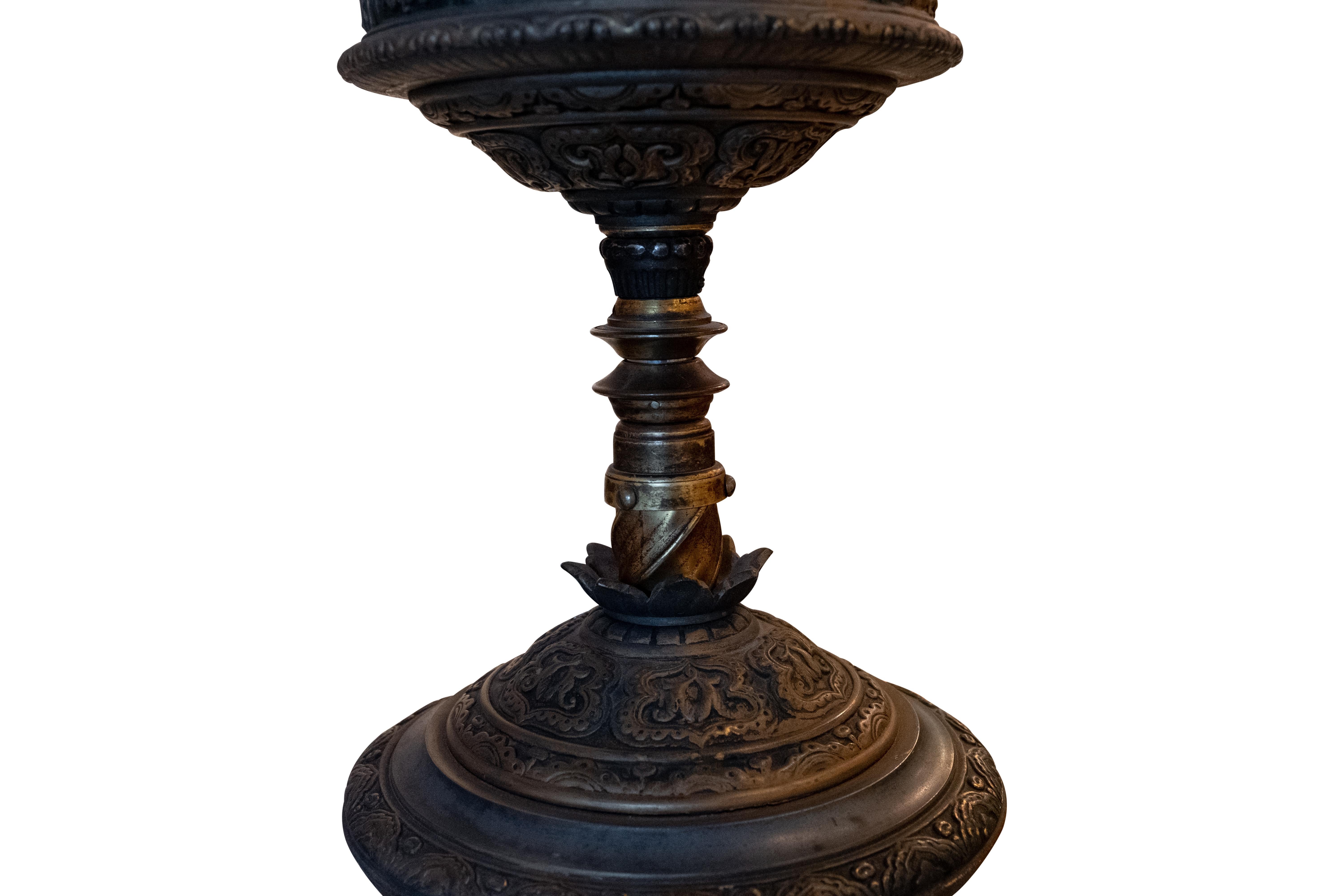 Mid-20th Century 1896 Rochester Lamp Company Cast Iron Lamp