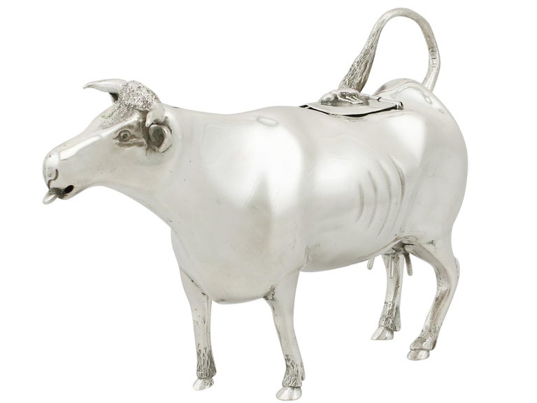 1898 Antique Victorian Sterling Silver Cow Creamer In Excellent Condition For Sale In Jesmond, Newcastle Upon Tyne