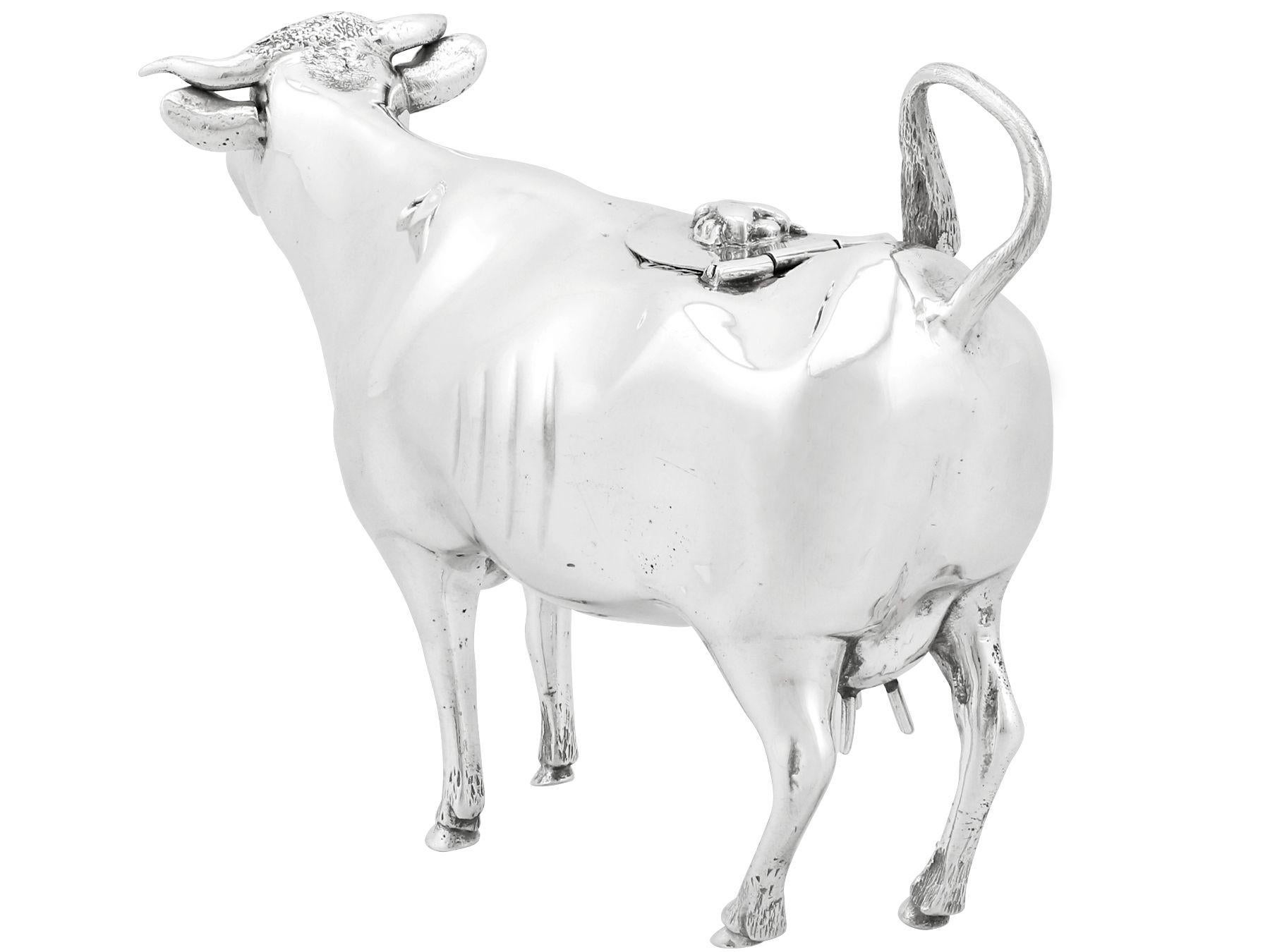 1898 Antique Victorian Sterling Silver Cow Creamer In Excellent Condition In Jesmond, Newcastle Upon Tyne
