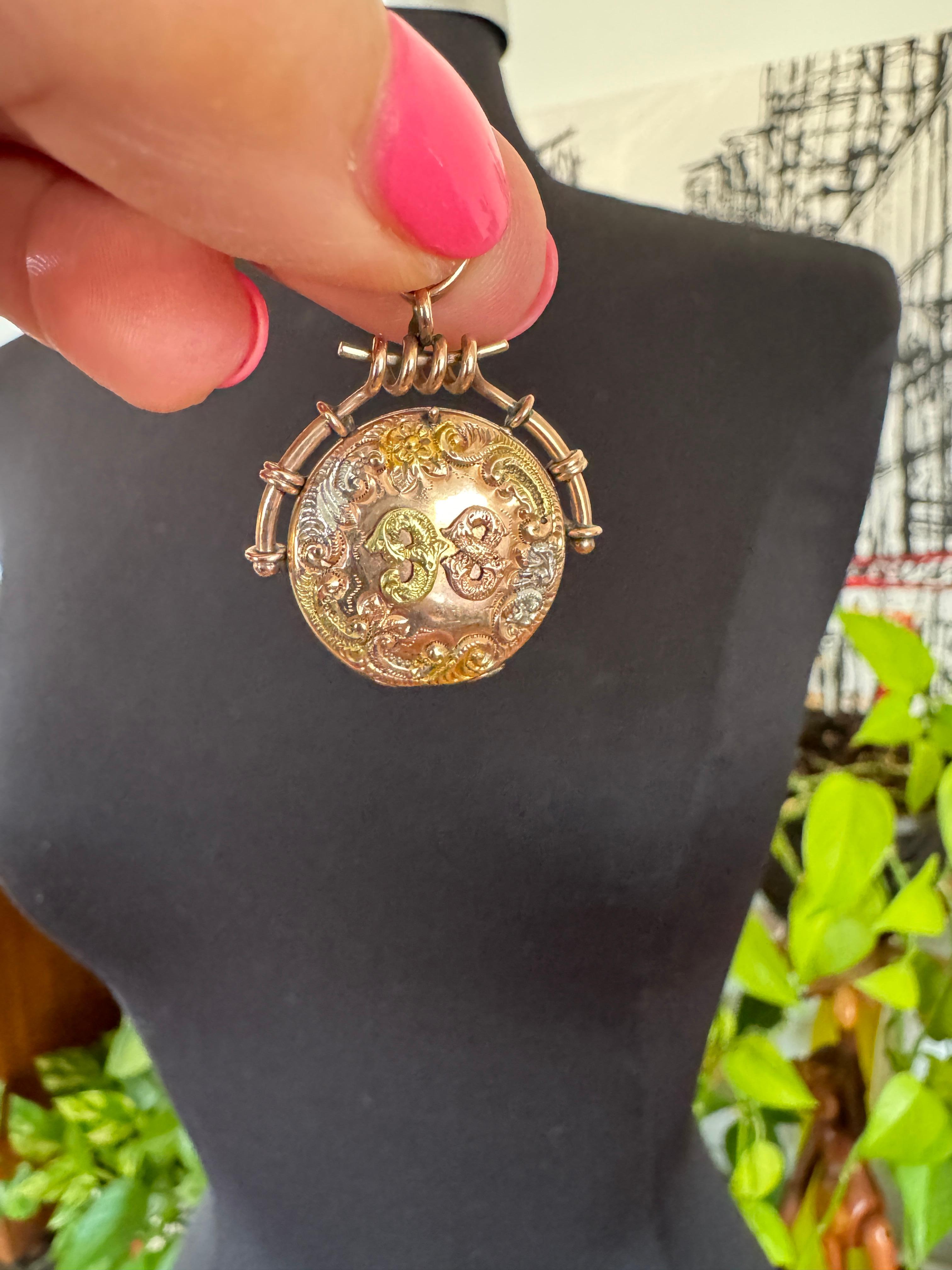 Antikes antikes 1898 Medaillon Dreifarbiges Gold viktorianisches Parfüm im Angebot 8