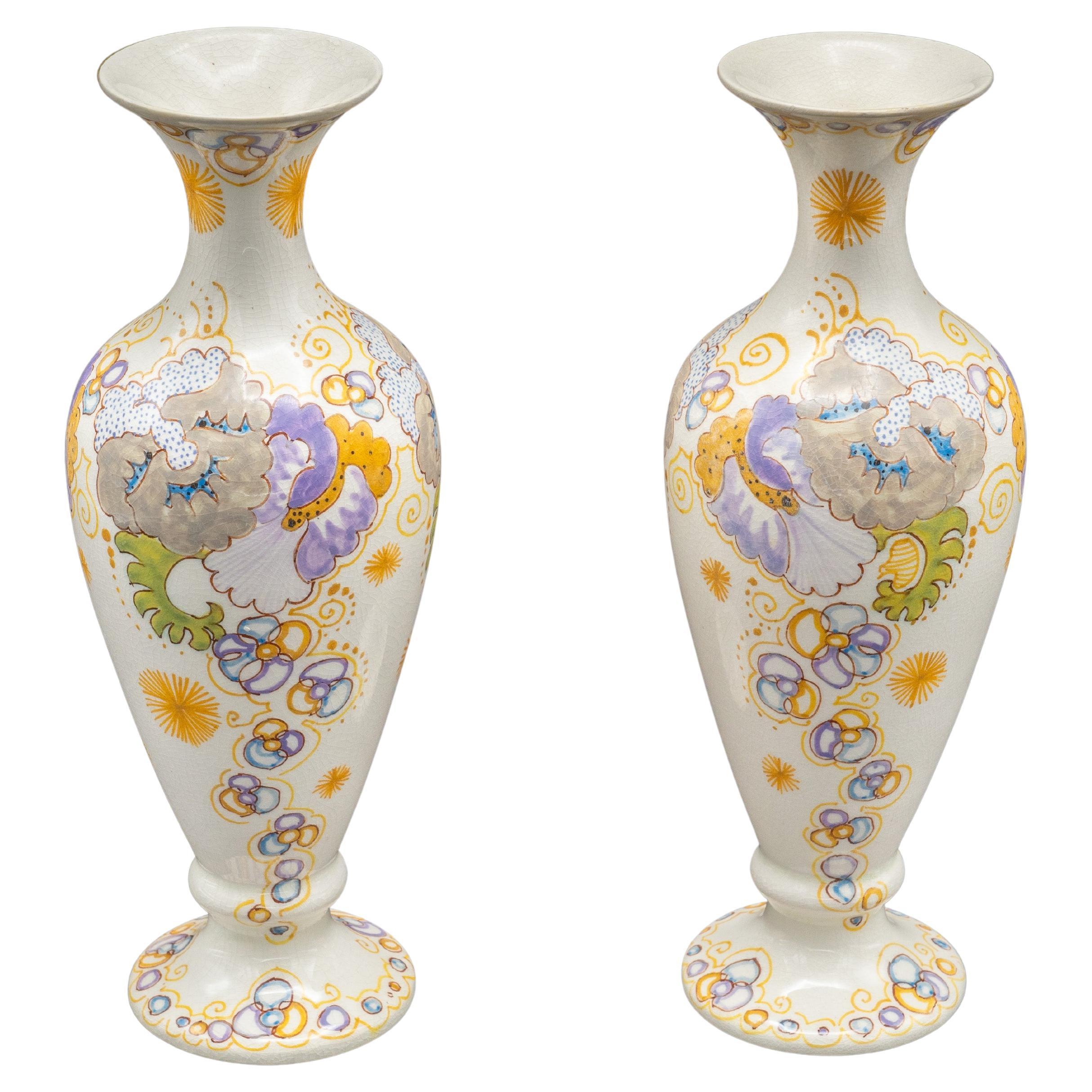 1899 Art Nouveau Plateelbakkerij Zuid-Holland Gouda “Violetta” Vases, Pair