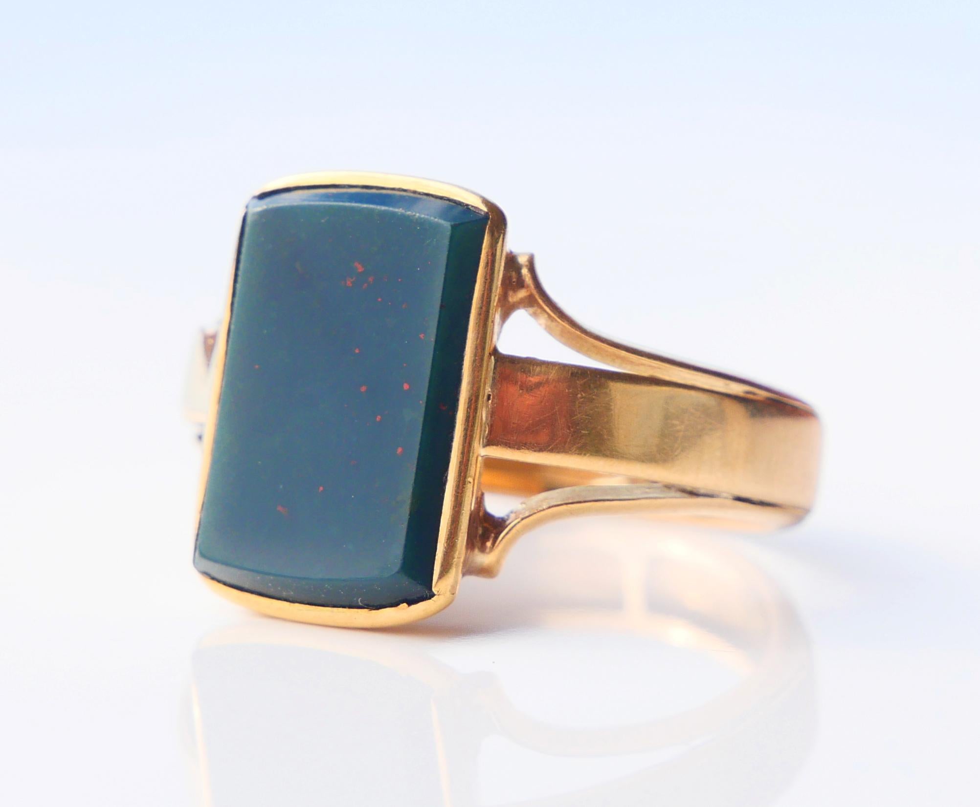 1899 Men Signet Ring Blood-stone solid 18K Gold ØUS8.75 / 5.62gr 6