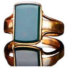 1899 Men Signet Ring Blood-stone solid 18K Gold ØUS8.75 / 5.62gr