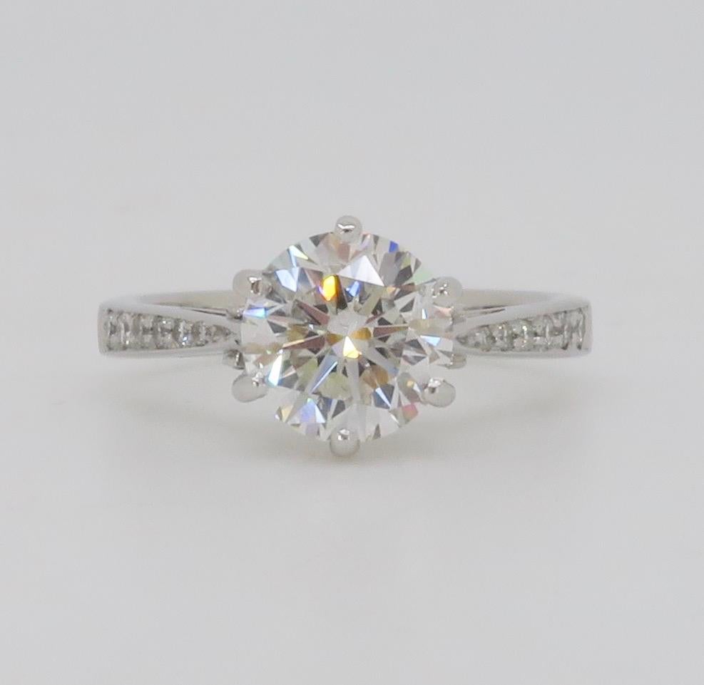 1.89ctw Diamond Engagement Ring in 18k White Gold  For Sale 6