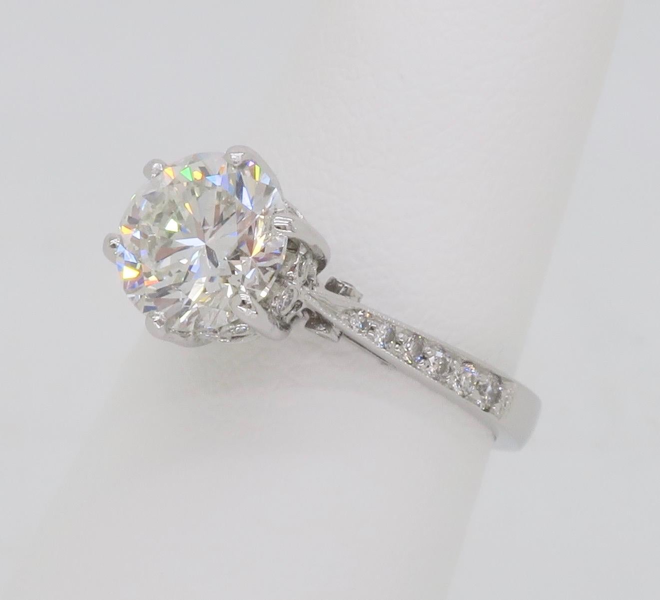 1.89ctw Diamond Engagement Ring in 18k White Gold  In Excellent Condition For Sale In Webster, NY