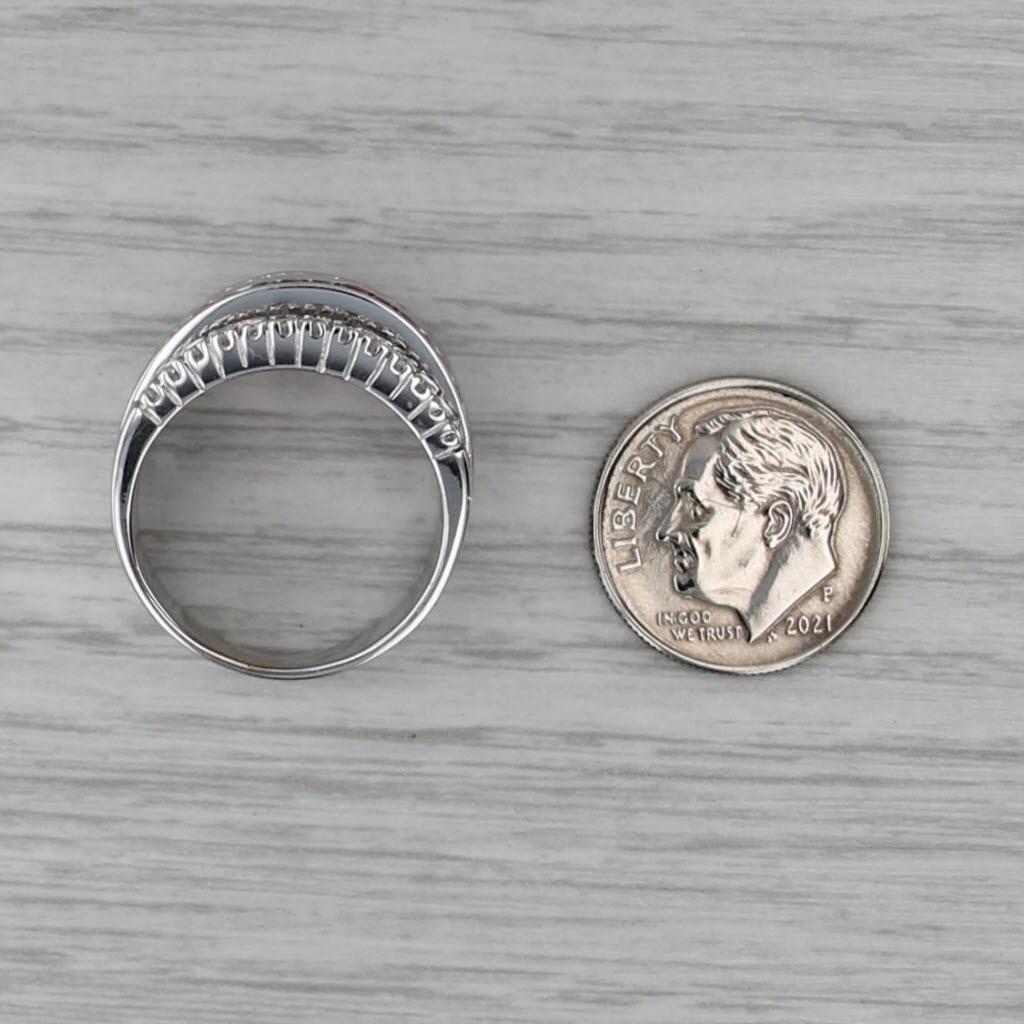 Anello con diamante e rubino da 1,89 ct. in oro bianco 18 carati, misura 7,5, design a fascia impilabile da cocktail in vendita 2