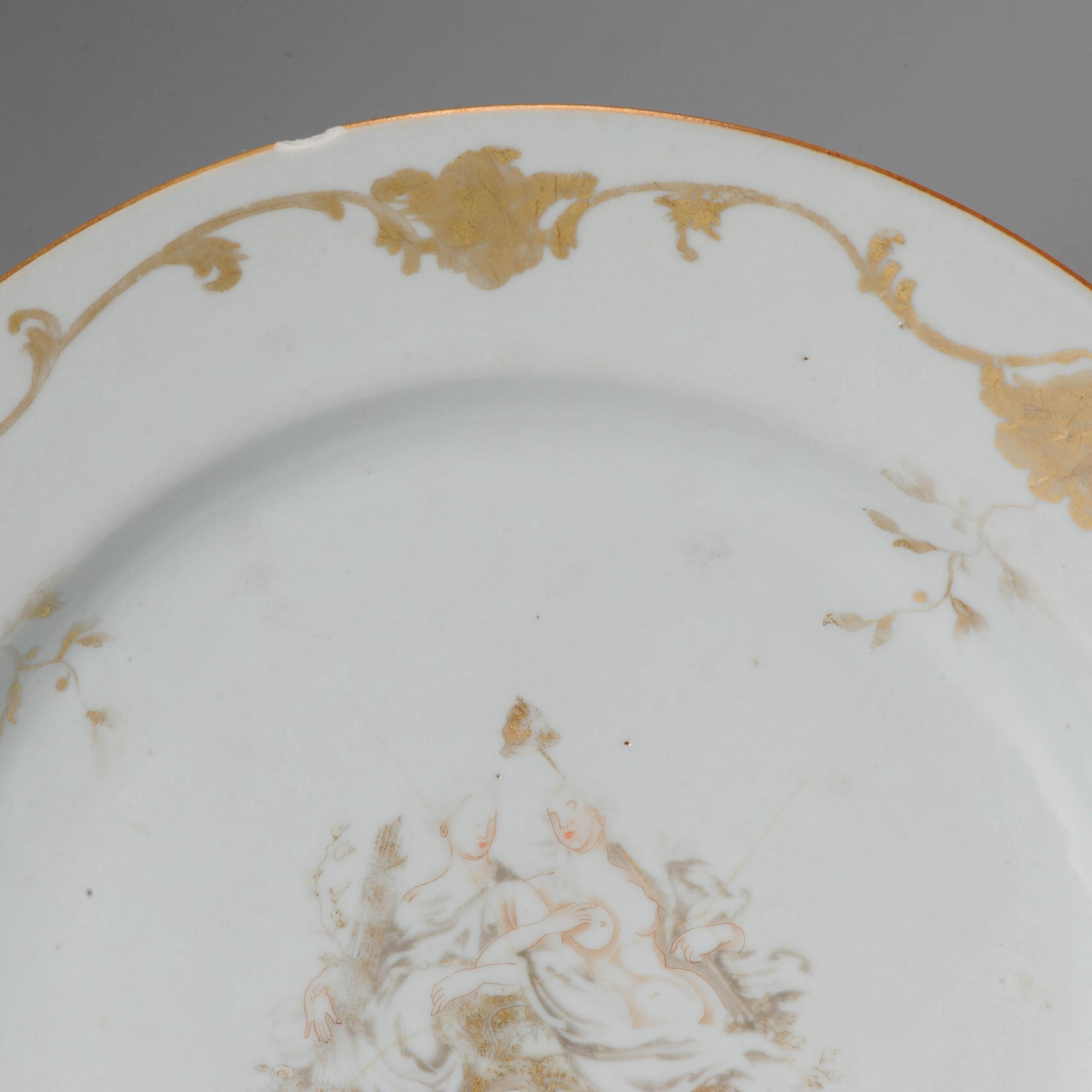 Piatto in porcellana cinese del XVIII secolo con iscrizione UTICA Chine de Commande Qianlong in vendita 2