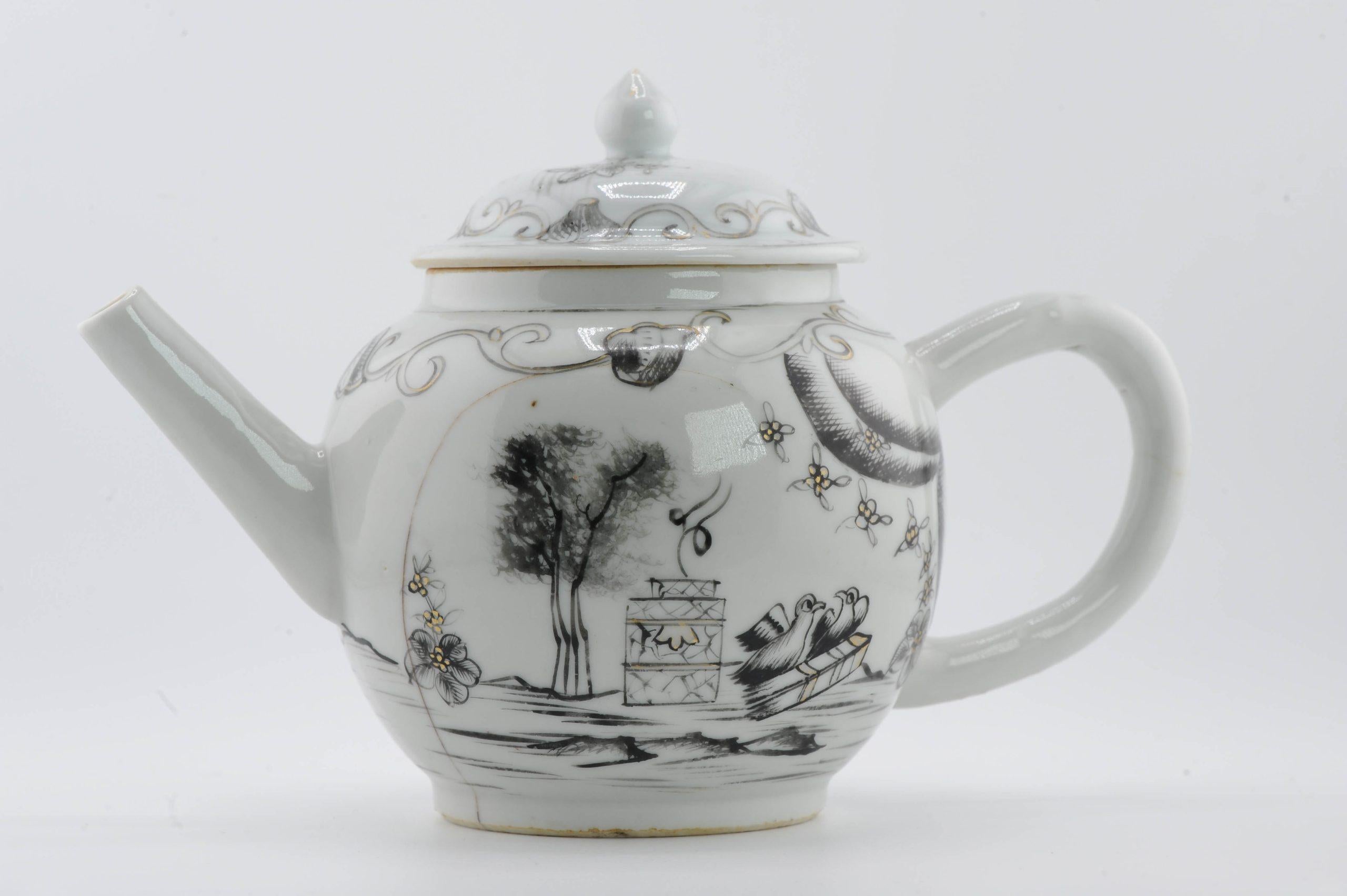 Théière Valentines Patter de Commande Qianlong en porcelaine chinoise du 18e siècle en vente 7