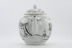 18C Chinese Porcelain Valentines Patter Teapot Chine de Commande Qianlong