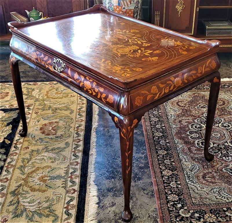 Table en argent marquetée hollandaise du 18ème siècle, exceptionnelle en vente 10
