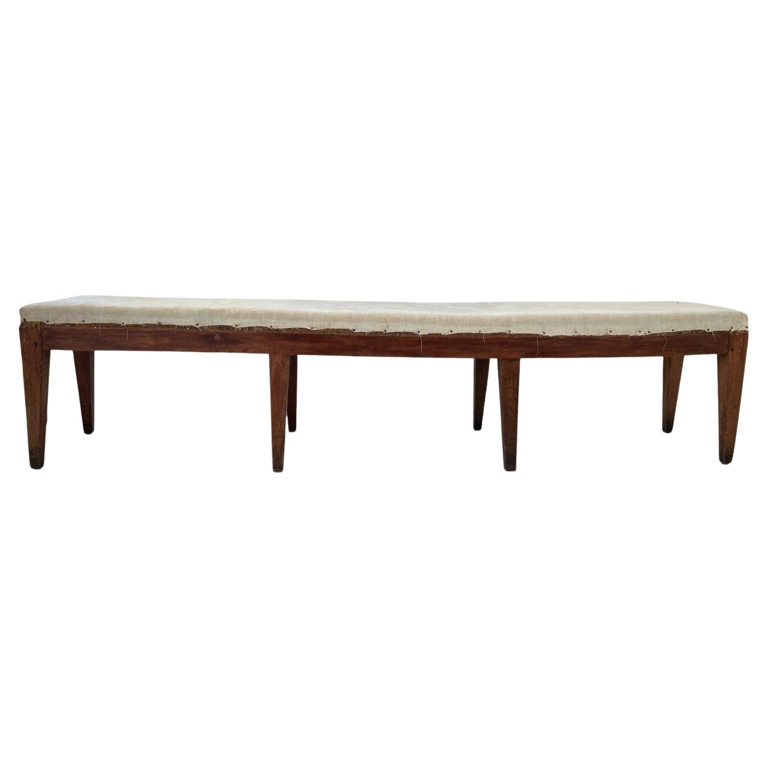 18c French Antique Directoire Walnut Bench en venta