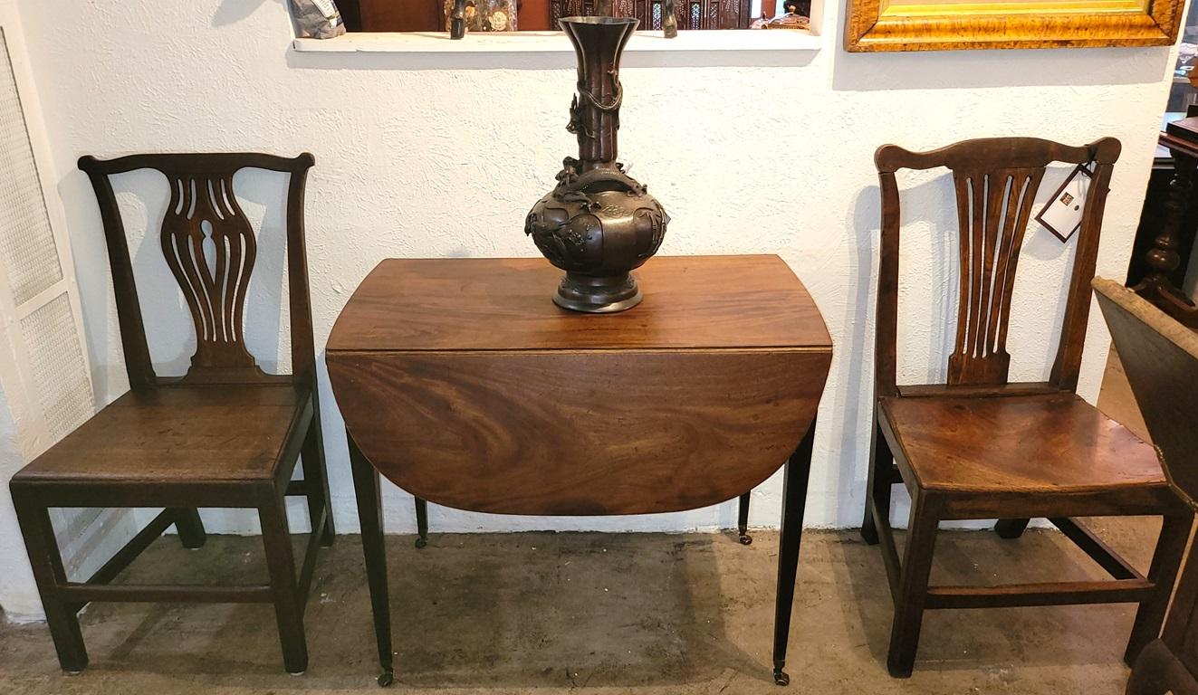Mesa Pembroke de caoba georgiana irlandesa del siglo XVIII en venta 7
