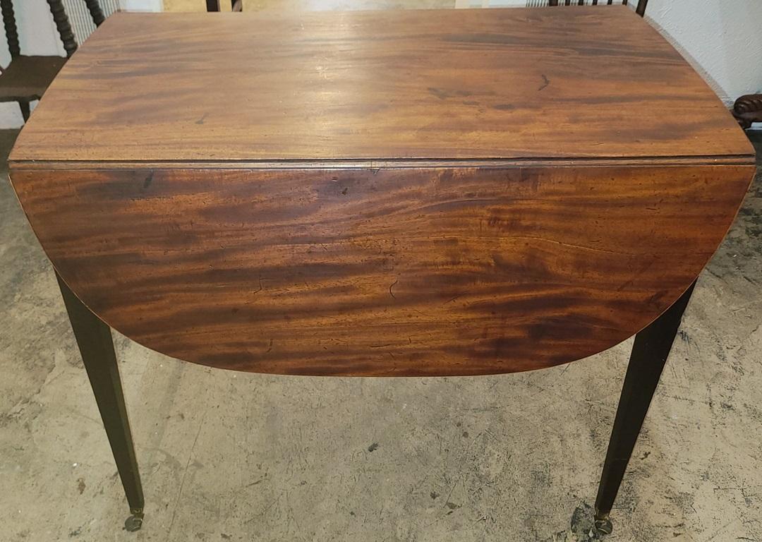 18C Irish Georgian Mahogany Pembroke Table For Sale 1