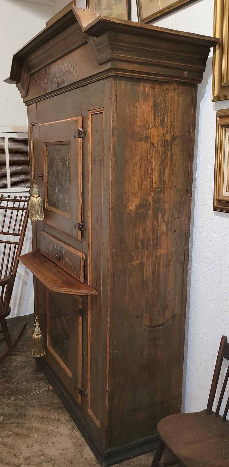 18C Swedish Hand Painted Pine Cabinet or Cupboard For Sale 12