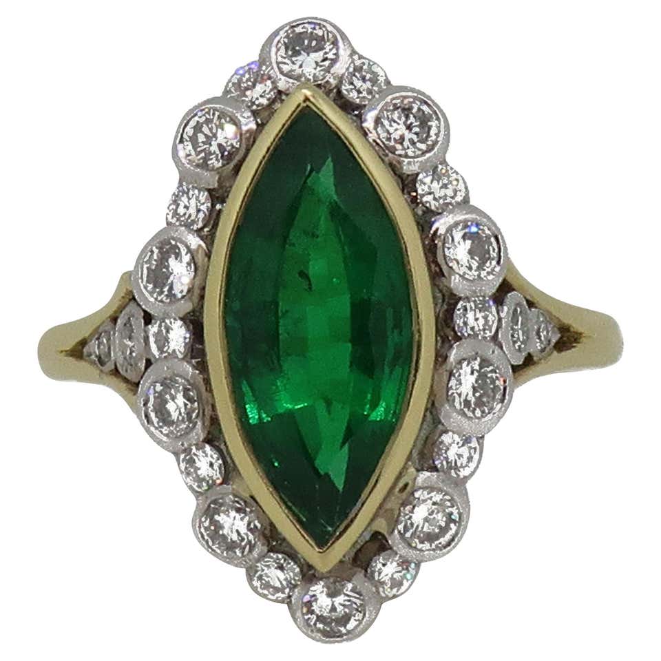 18 Karat Gold Emerald Cut Sapphire and Diamond Art Deco Style Cluster ...