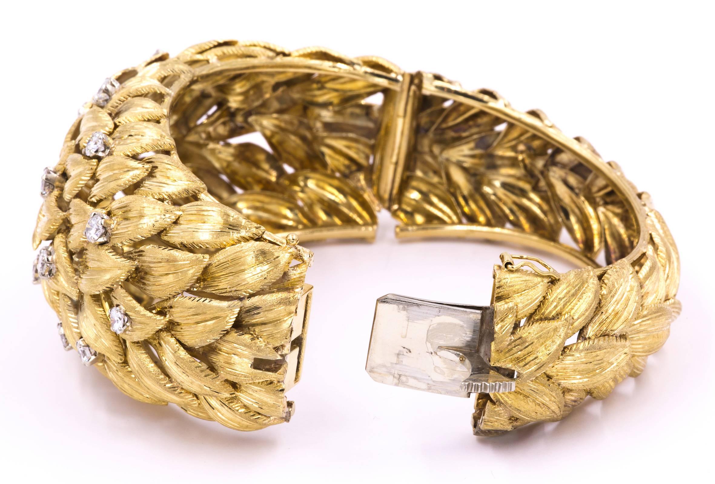 Brilliant Cut 18 Karat Gold Petals  Diamond Bracelet