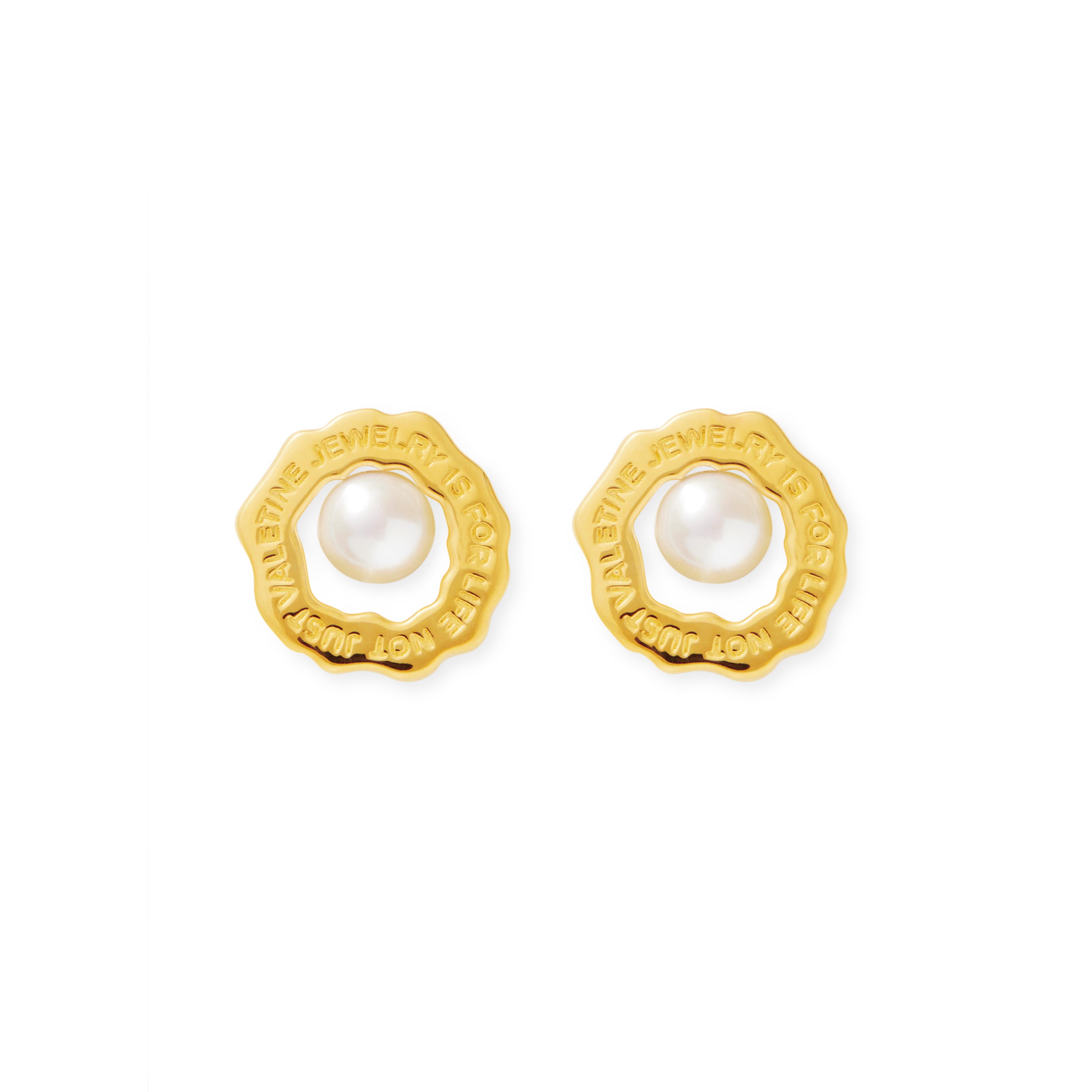 Organic shaped pearl earrings made from 18K gold. These earrings are easy to wear comfortable and a striking addition to ones jewelry collection. Engraved with 'Jewelry is for life not just Valentine'

