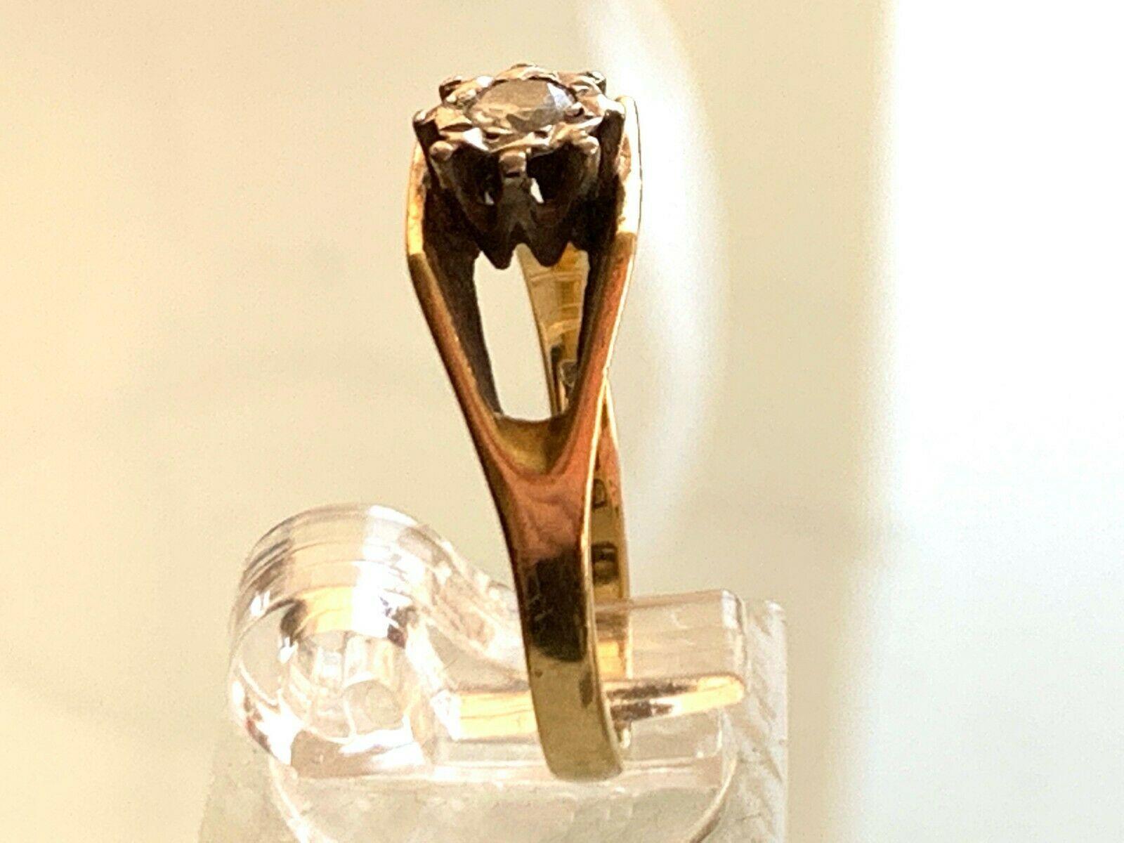 Retro 18ct 750 Gold 0.10 Carat Diamond Ring For Sale