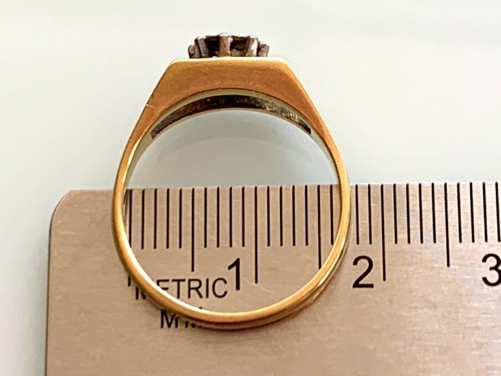 Women's 18ct 750 Gold 0.10 Carat Diamond Ring For Sale