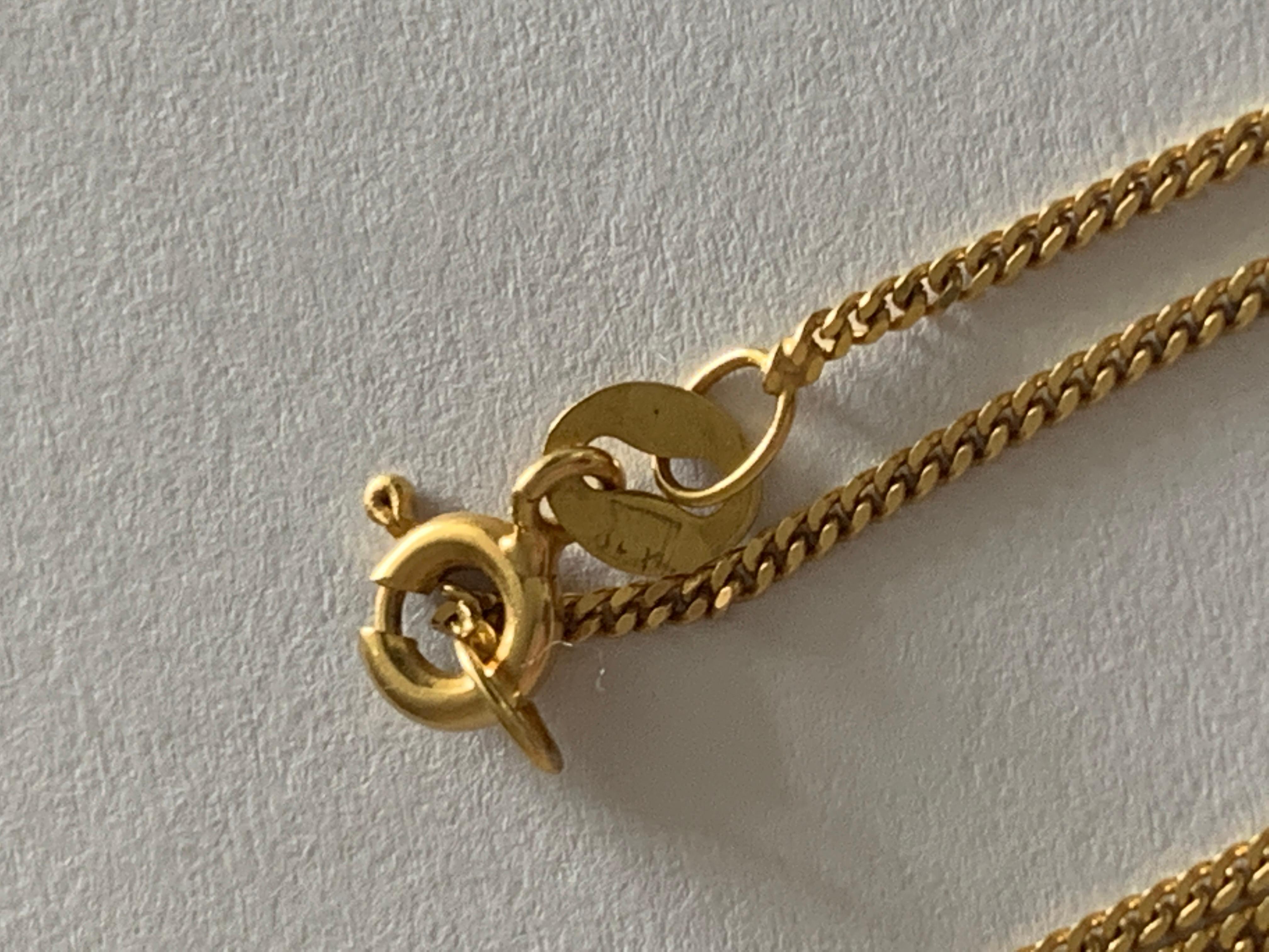 Chaîne en or 750 millièmes (18ct) de 19,75 pouces avec pendentif en forme de piment rouge en vente 1