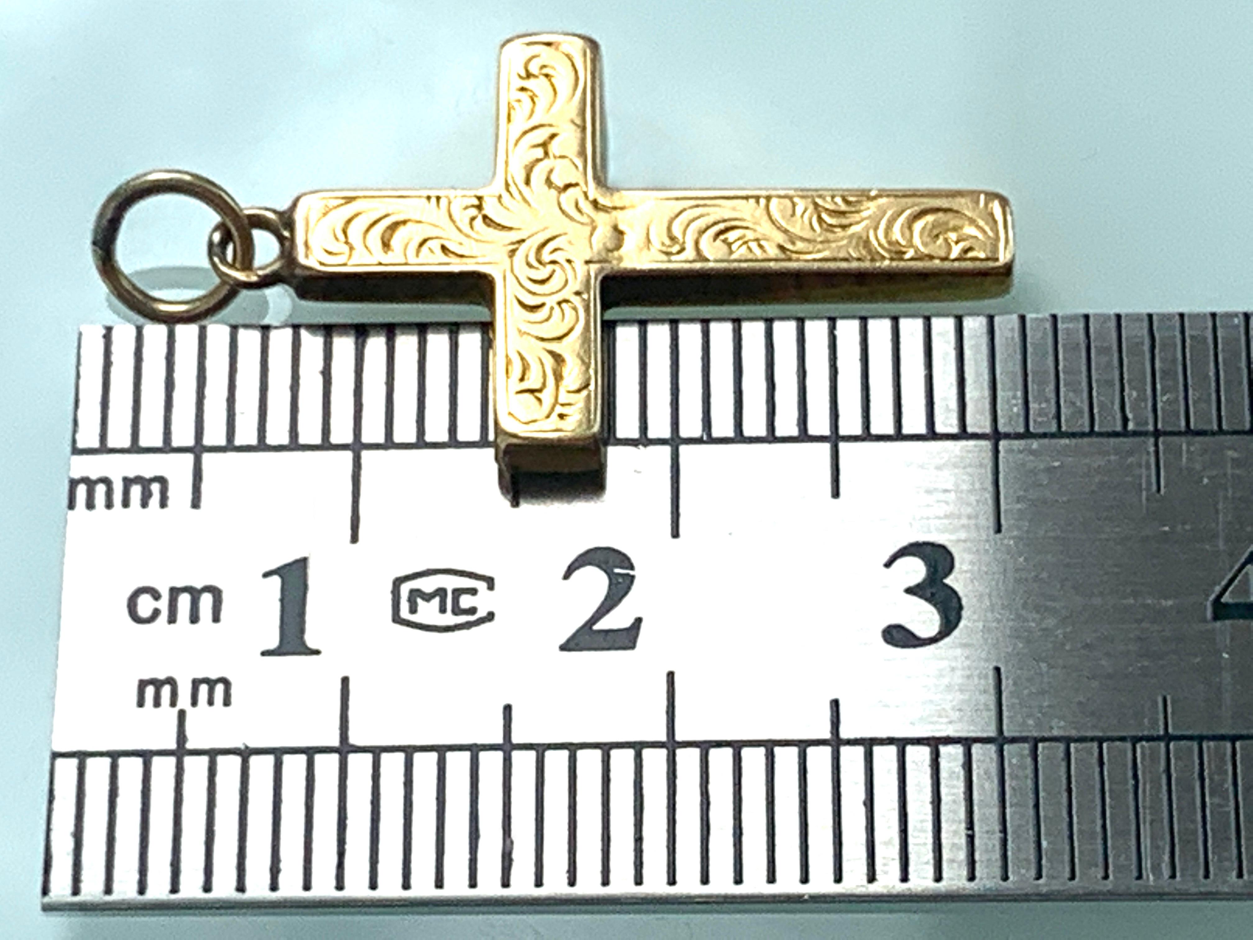 18ct 750 Gold antique Cross In Good Condition For Sale In London, GB