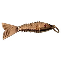 14 Karat Yellow Gold Articulated Fish Pendant at 1stDibs