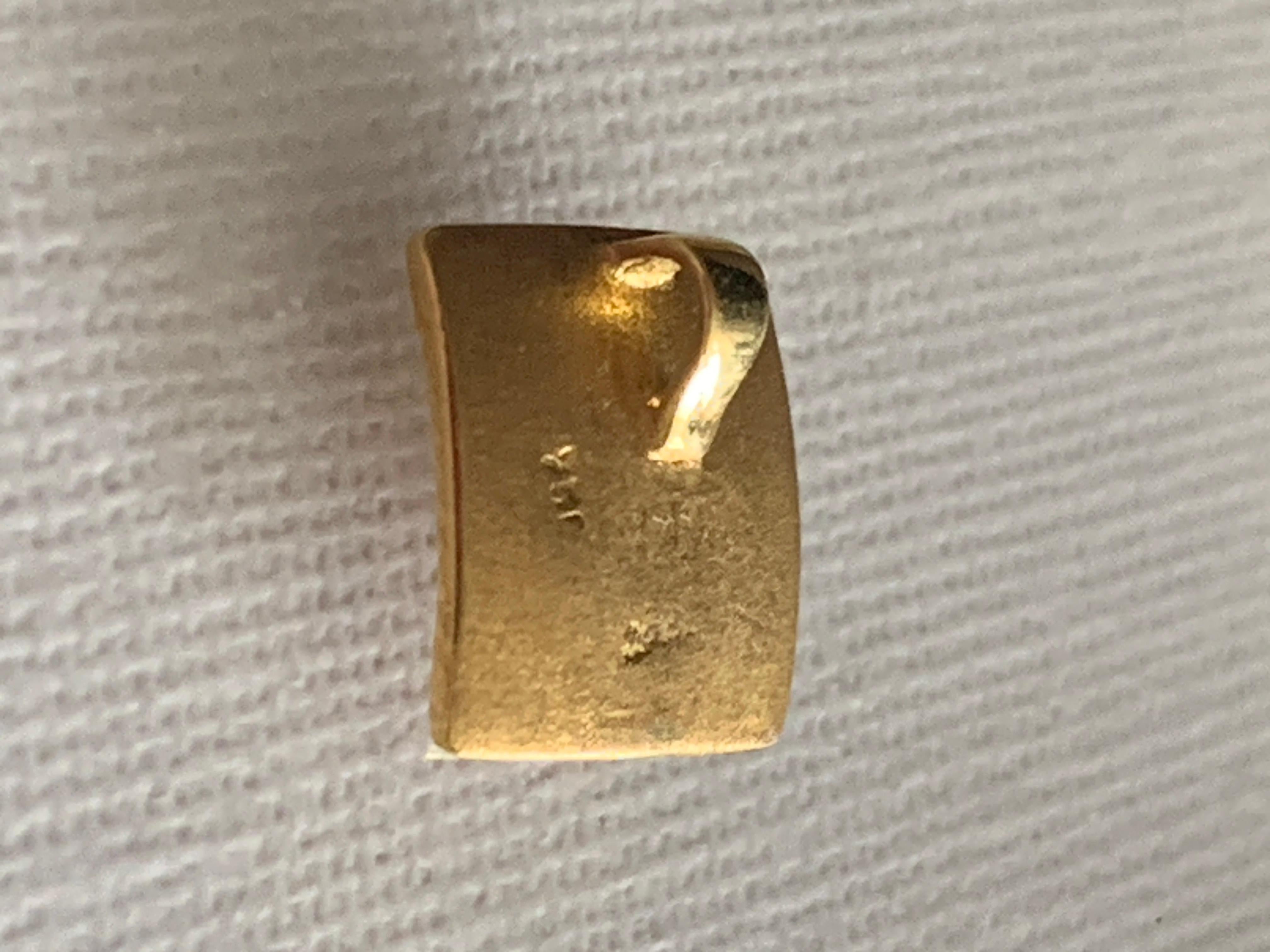da uomo o donna Ciondolo artigianale contemporaneo in oro 18ct 750 in vendita