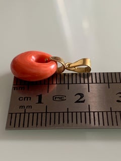18ct 750 Gold Coral Pendant