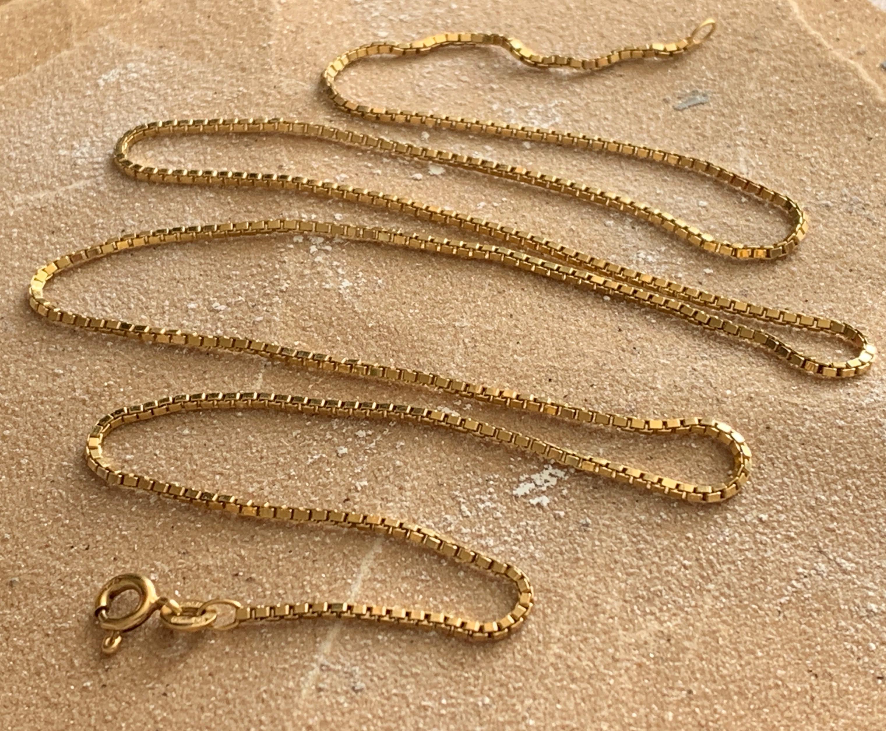 Catena a scatola in oro 18ct 750 di UnoAErre in vendita 3