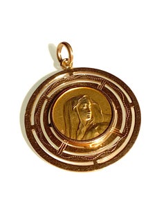 18ct 750 Gold Vintage Religious pendant