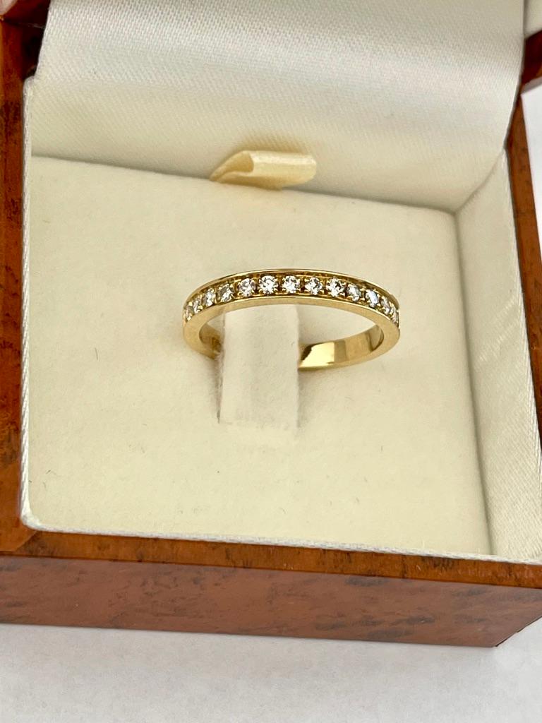 18ct Carat Yellow Gold Natural Diamond Wedding Band Eternity Ring With Valuation In New Condition For Sale In Mona Vale, NSW