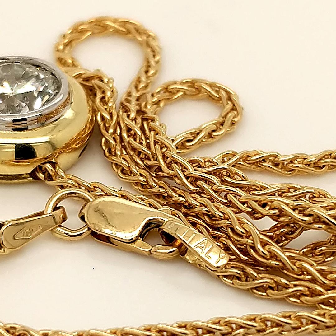 1.8 Carat Diamond and 18 Karat Gold Platinum Necklace For Sale 3