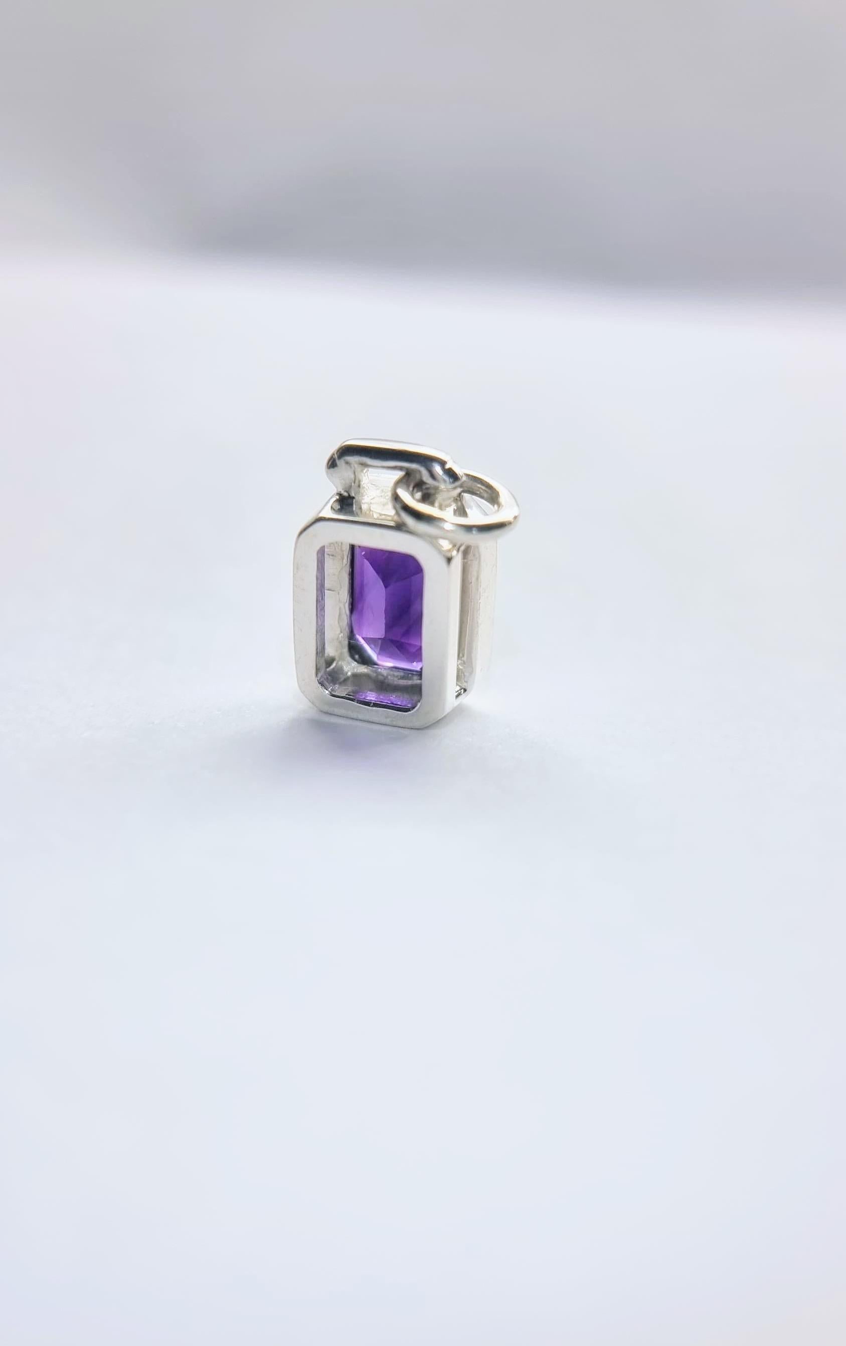Anhänger mit 1,8 Karat Amethyst im Smaragdschliff und Seemannsanhänger aus Sterlingsilber im Zustand „Neu“ im Angebot in Lanham, MD