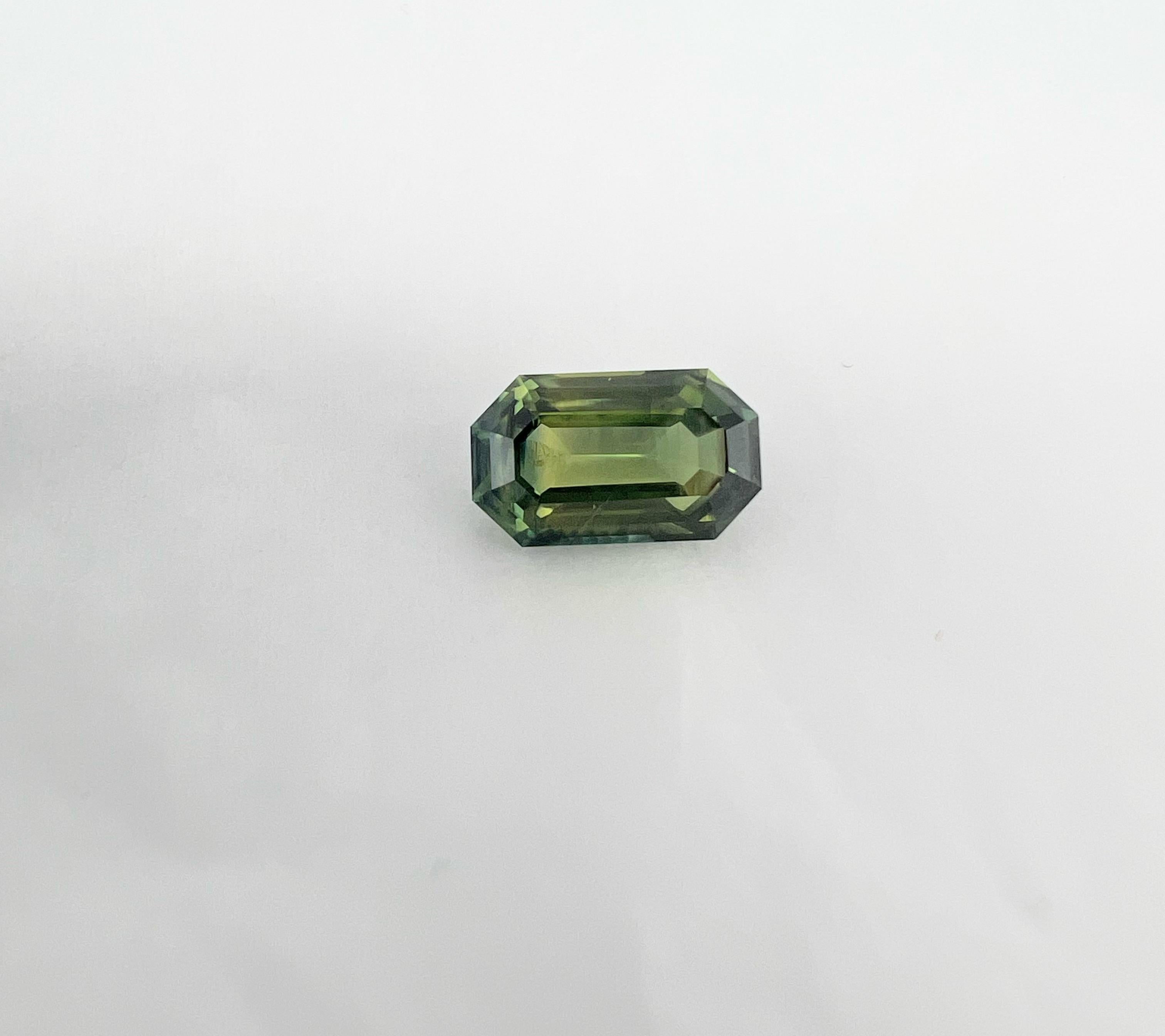 1.7ct EGL-zertifizierter Smaragd-Schliff Natürlicher unerhitzter Saphir - Mittleres Gelb-Grün im Angebot 4