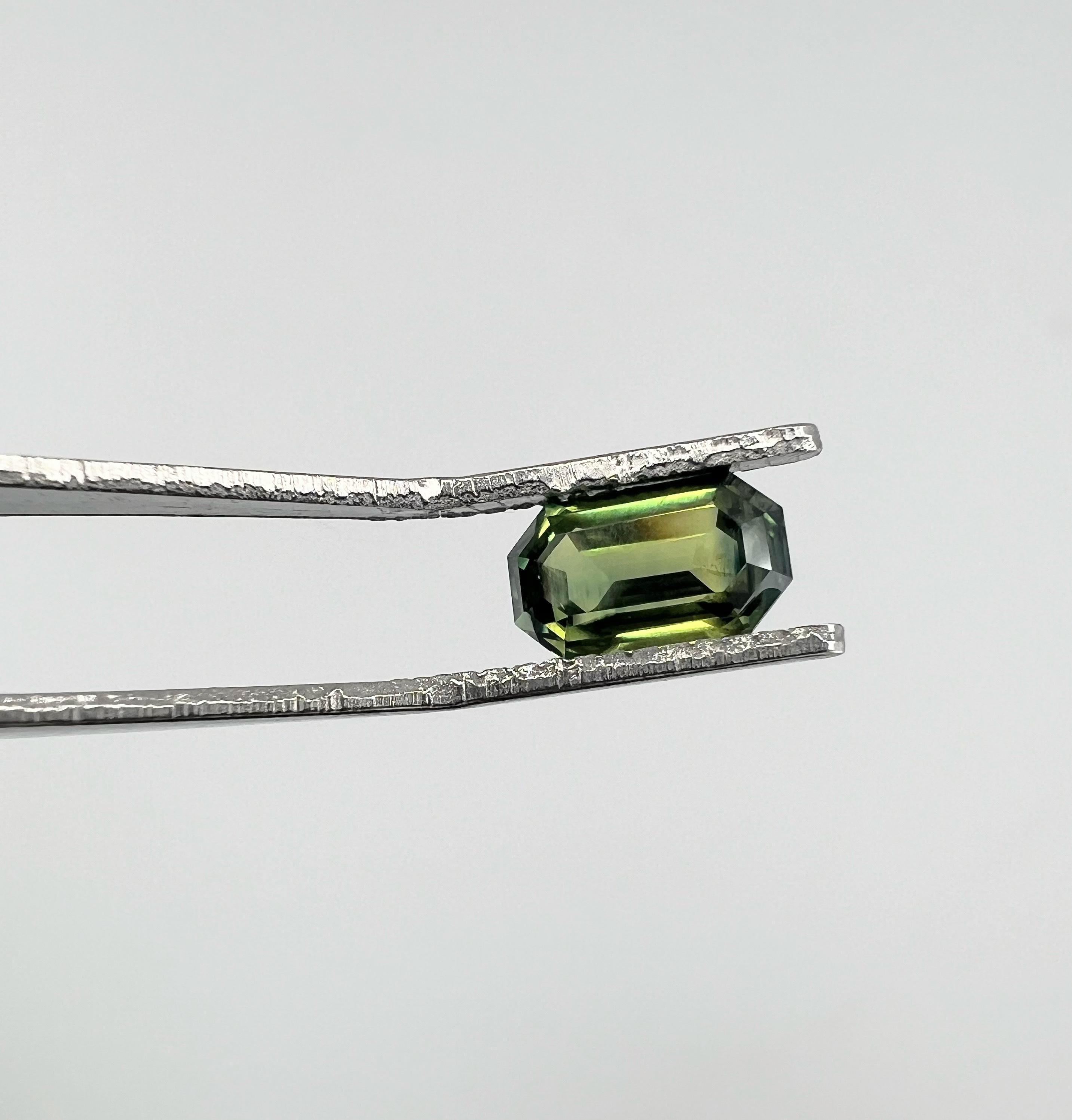 1.7ct EGL-zertifizierter Smaragd-Schliff Natürlicher unerhitzter Saphir - Mittleres Gelb-Grün im Angebot 1