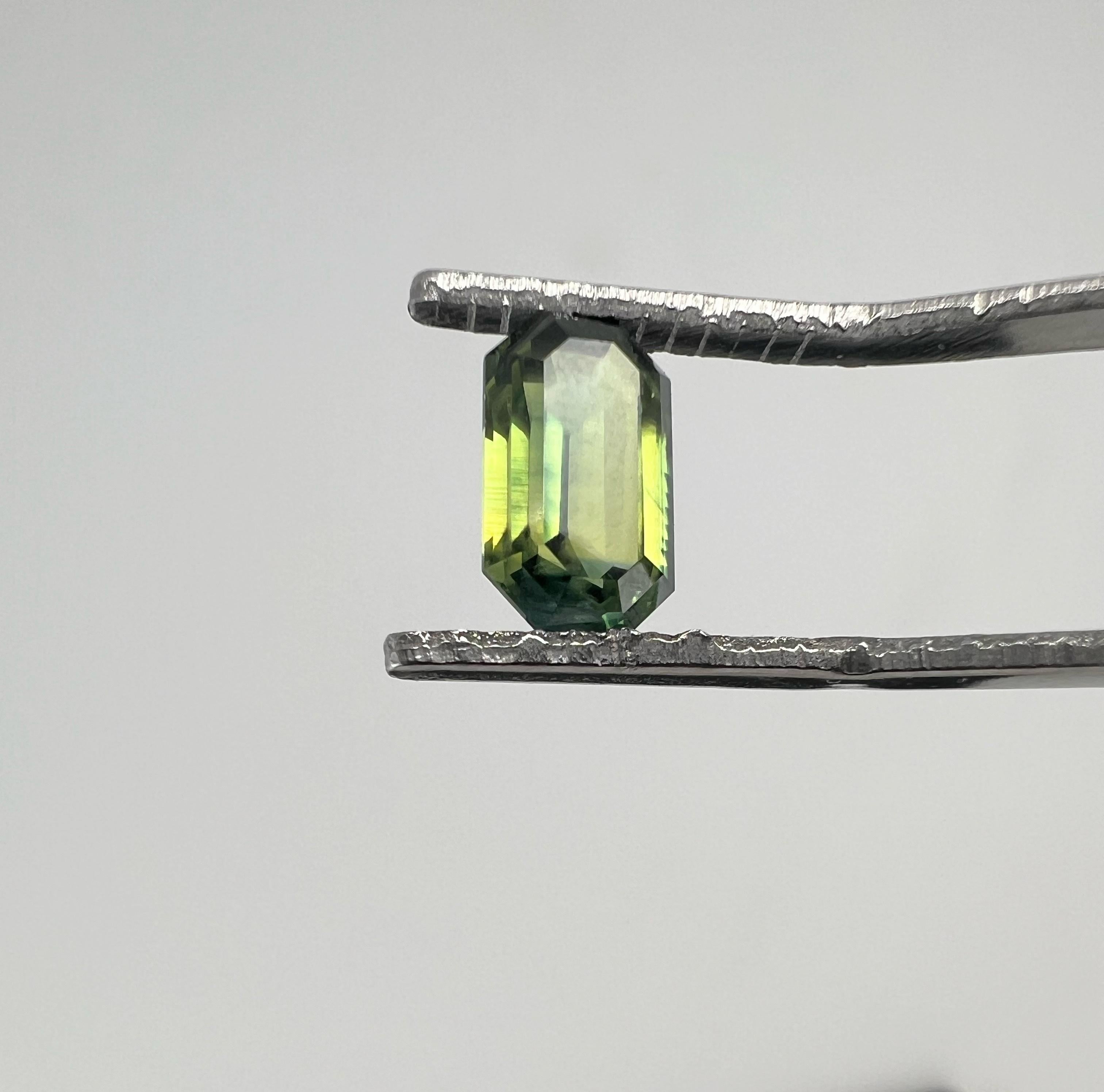 1.7ct EGL-zertifizierter Smaragd-Schliff Natürlicher unerhitzter Saphir - Mittleres Gelb-Grün im Angebot 2