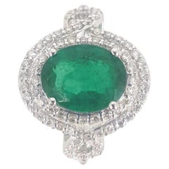 18ct Emerald & Diamond ring