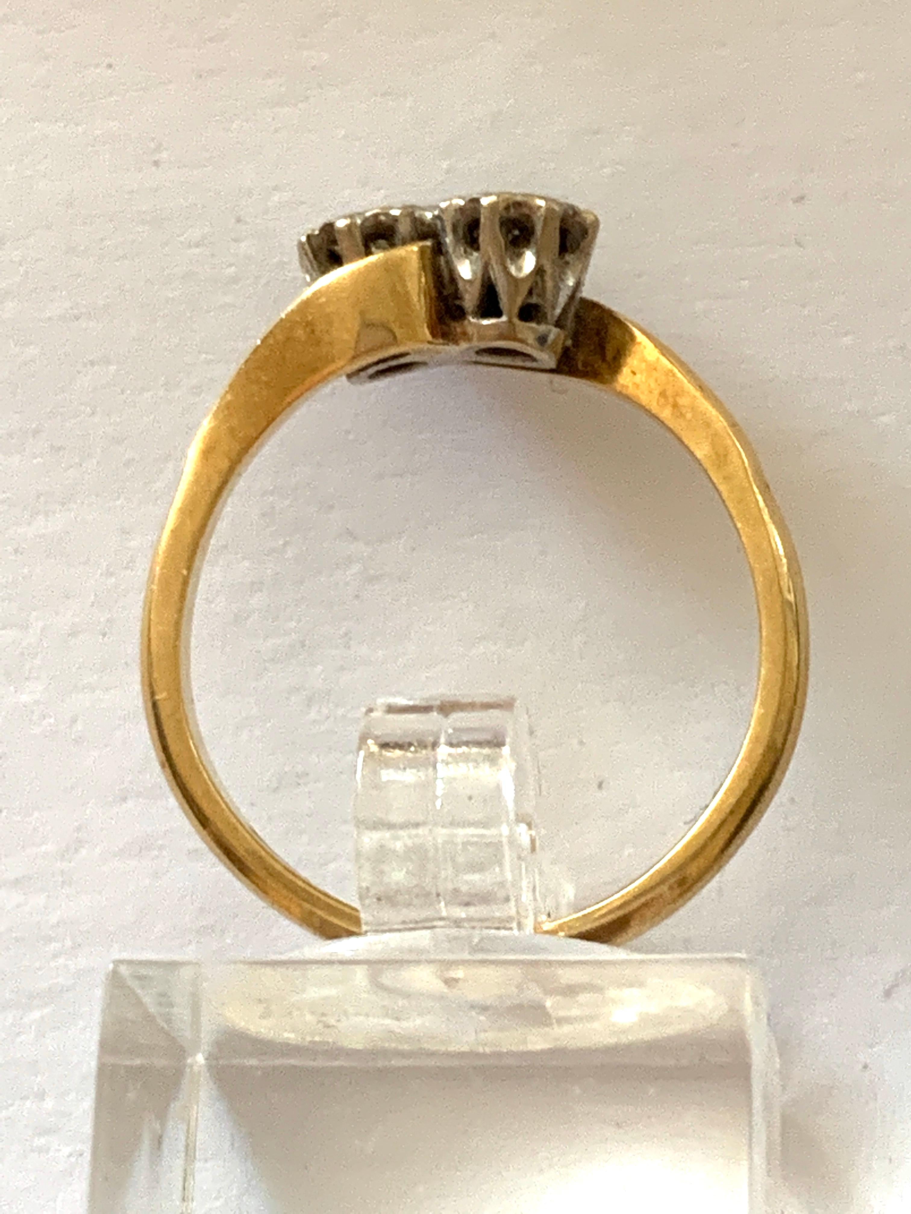Round Cut 18ct Gold 0.20 Carat Diamond Ring For Sale