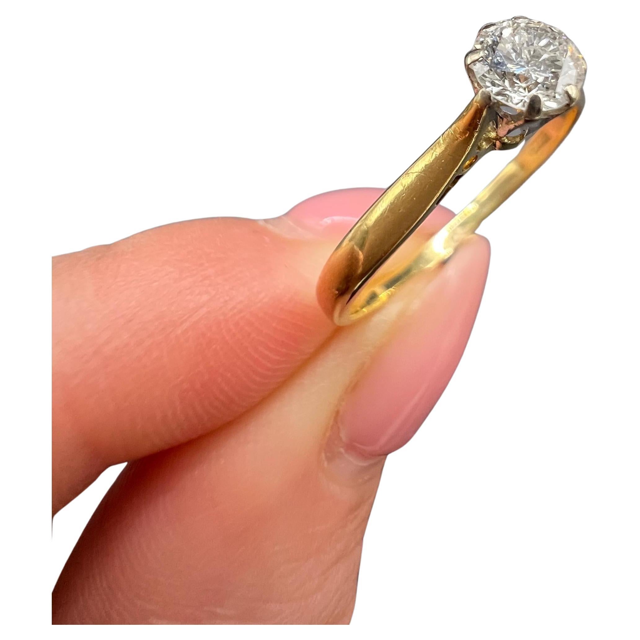 18ct Gold 0.50 Carat Diamond Single Stone Engagement Ring Hallmarked London 1979 For Sale
