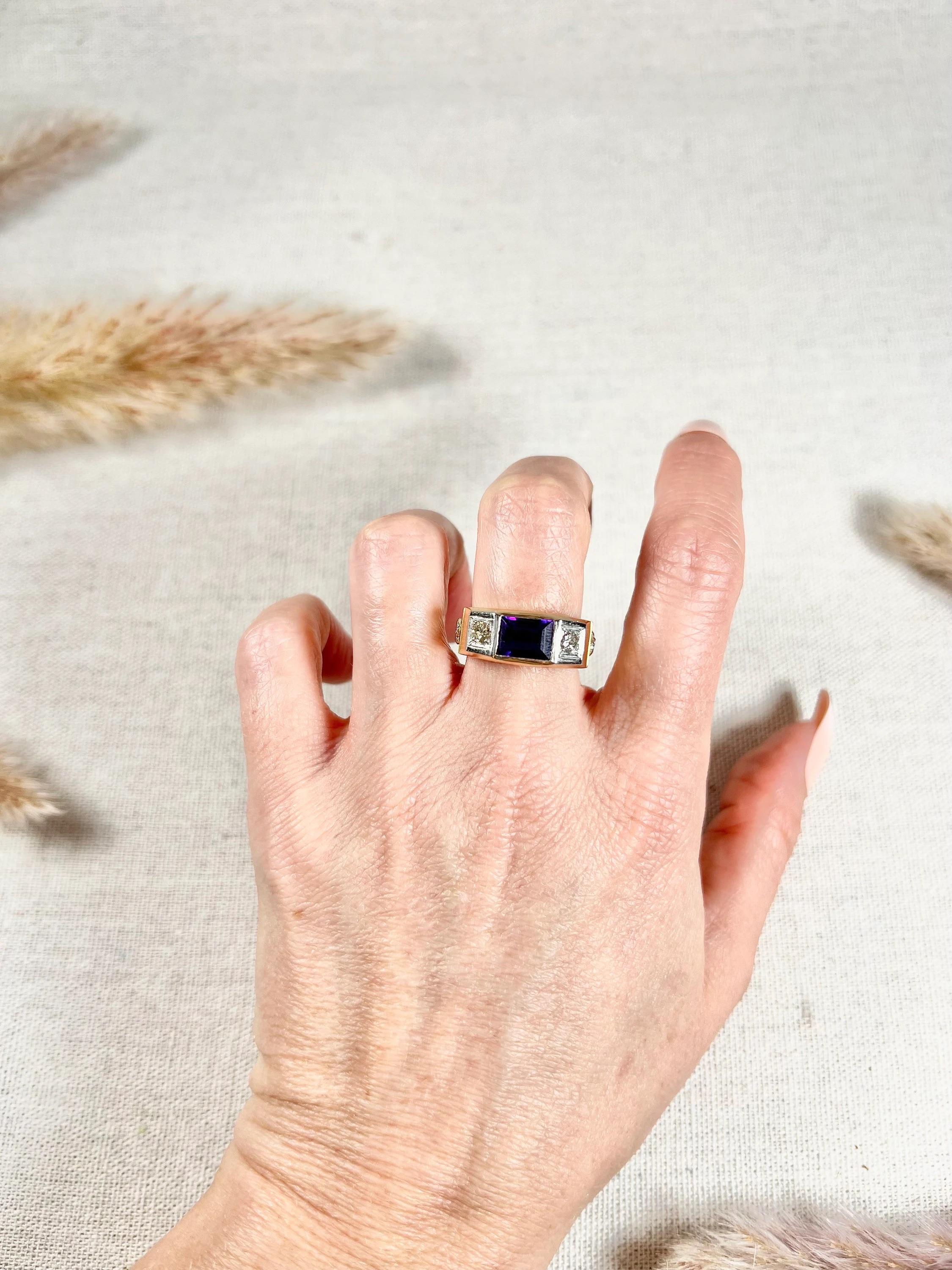 18ct Gold 1950s Emerald Cut Amethyst Brilliant Cut Diamond Snake Fraternity Ring For Sale 1