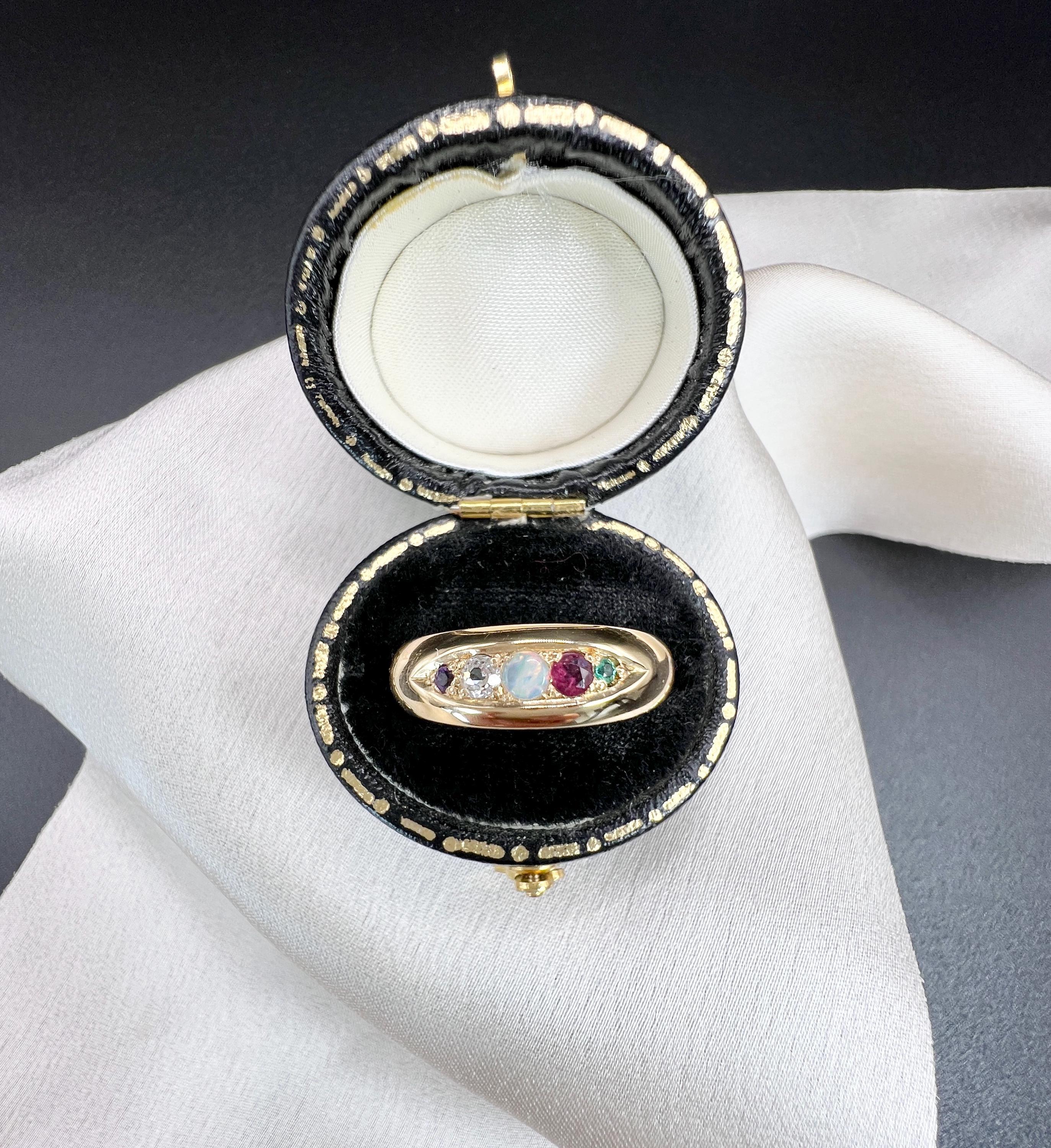 18 Karat Gold, ADORE Amethyst, Diamant, Opal, Rubin & Smaragd Ring gestempelt 1911 im Angebot 3