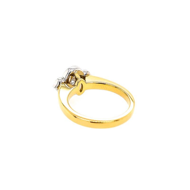 For Sale:  18ct Gold and Diamond Engagement Ring 