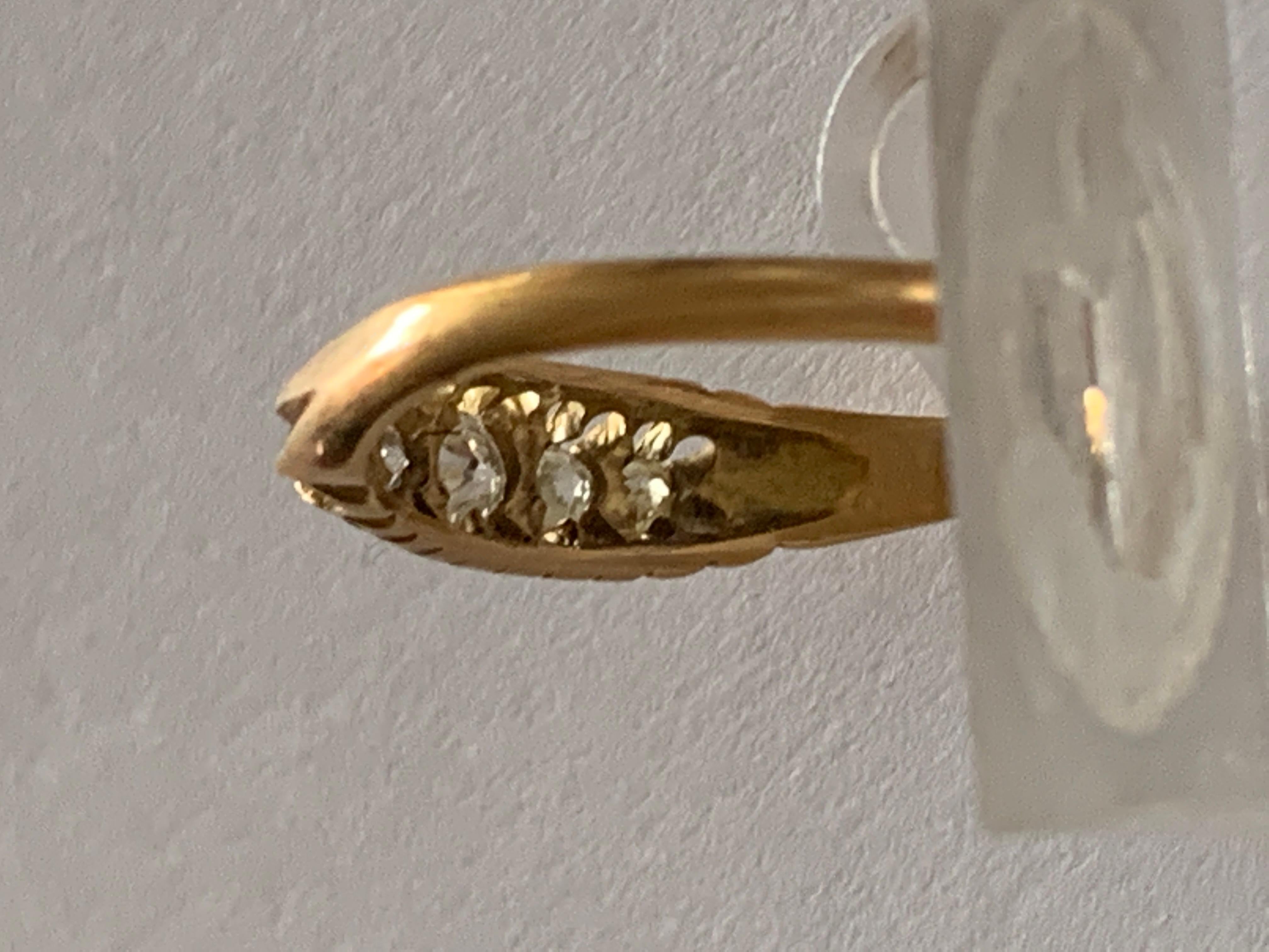 Bague ancienne en or 18 carats avec diamants de 0,33 carat en vente 1