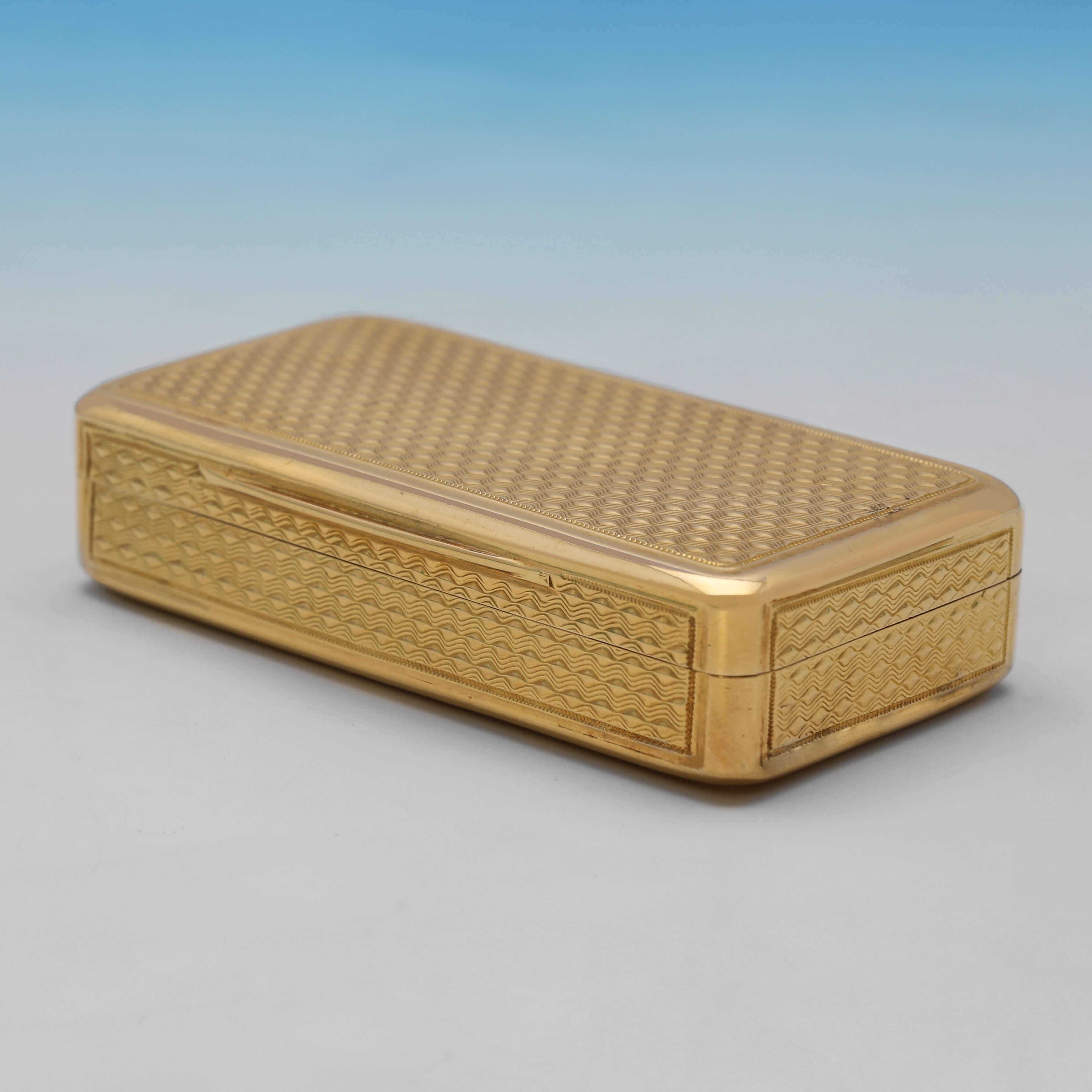Early 19th Century 18ct Gold Antique English Snuff Box - Hallmarked in London in 1803 - 54.9g For Sale
