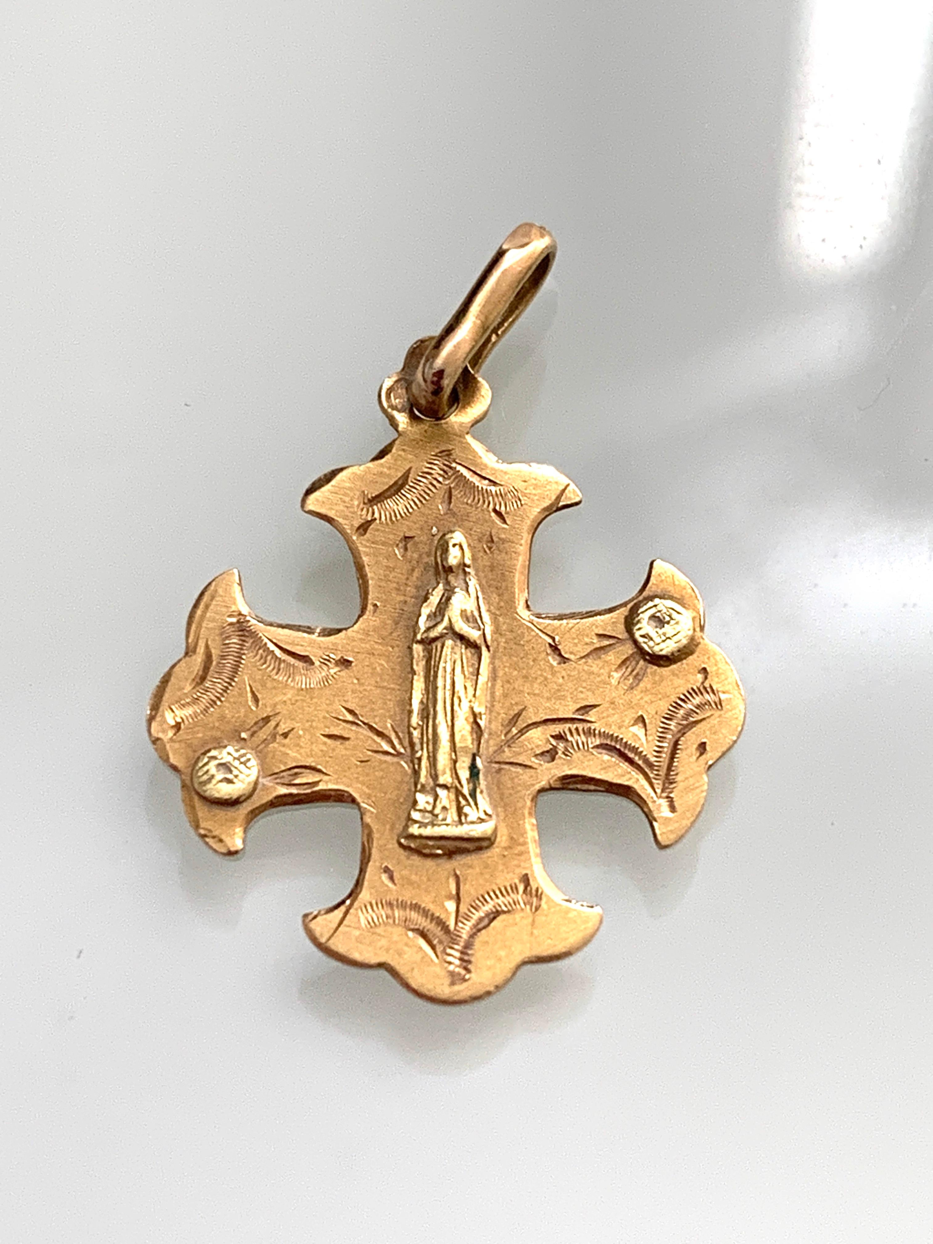 Bellissimo Antique French
Oro 18ct - marchiato con la testa dell'aquila francese
