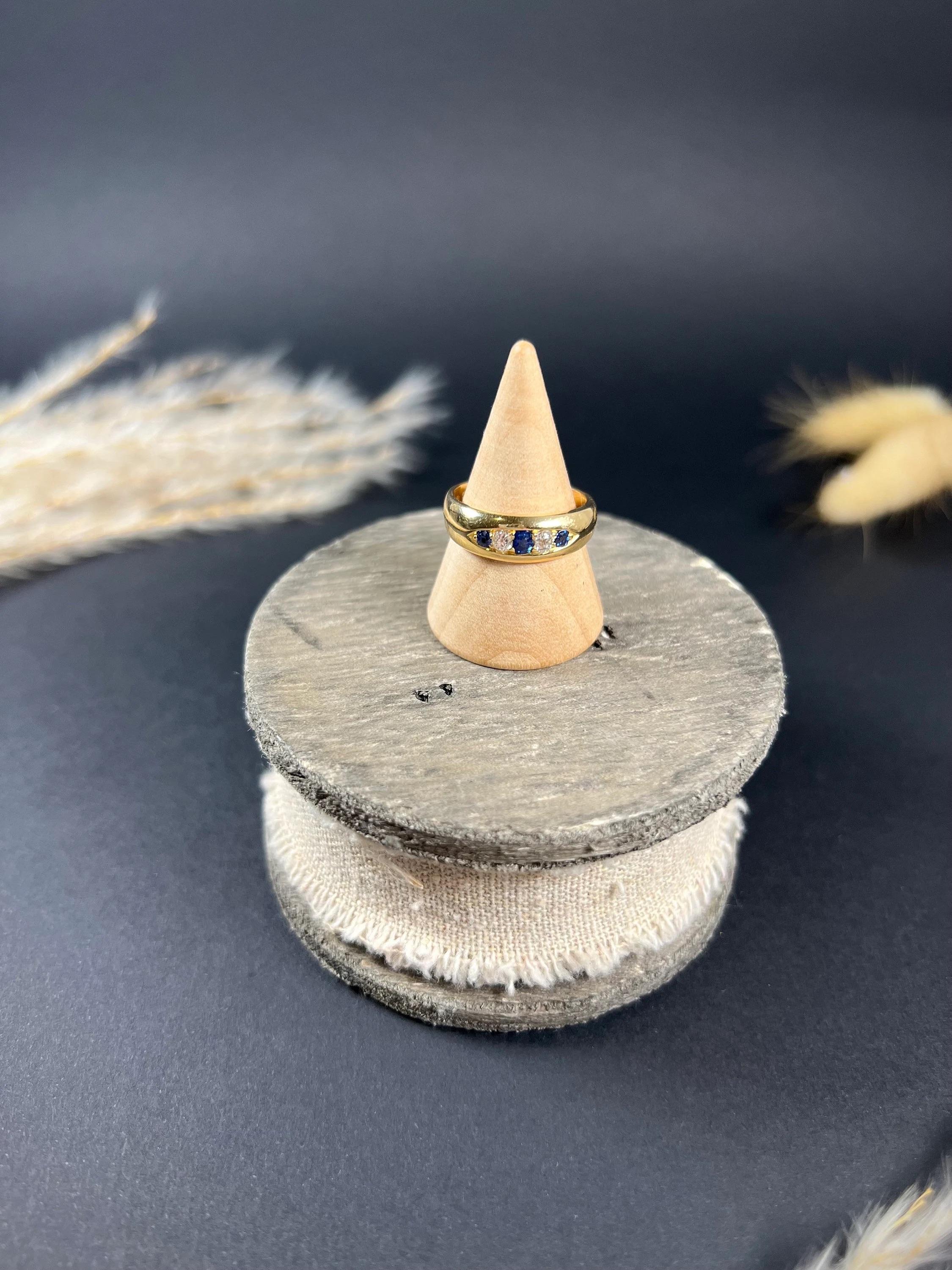 18 Karat Gold Birmingham gestempelter viktorianischer Saphir Diamant-Ring mit fünf Steinen im Angebot 2