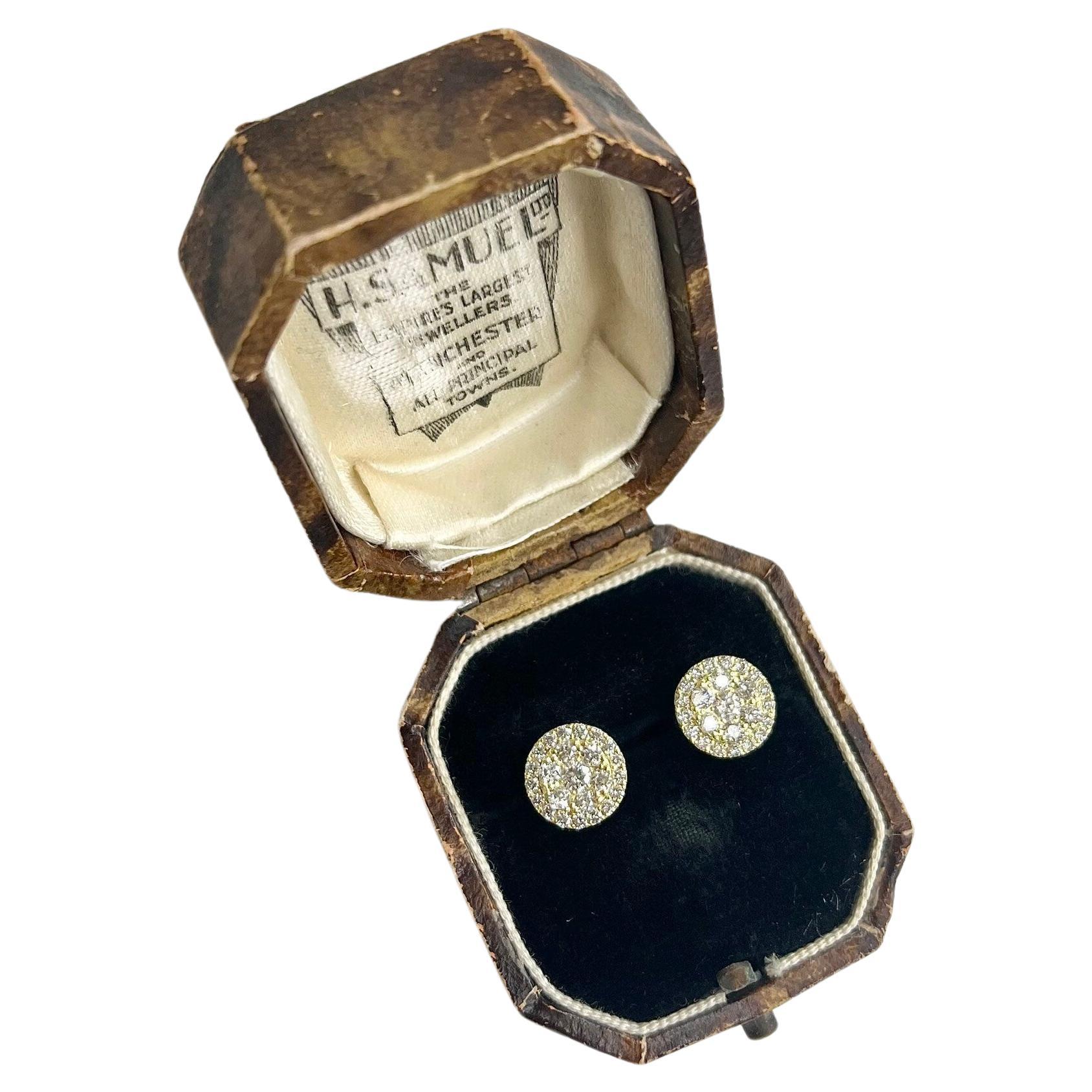 18 Karat Gold Diamant-Cluster-Ohrringe im Angebot