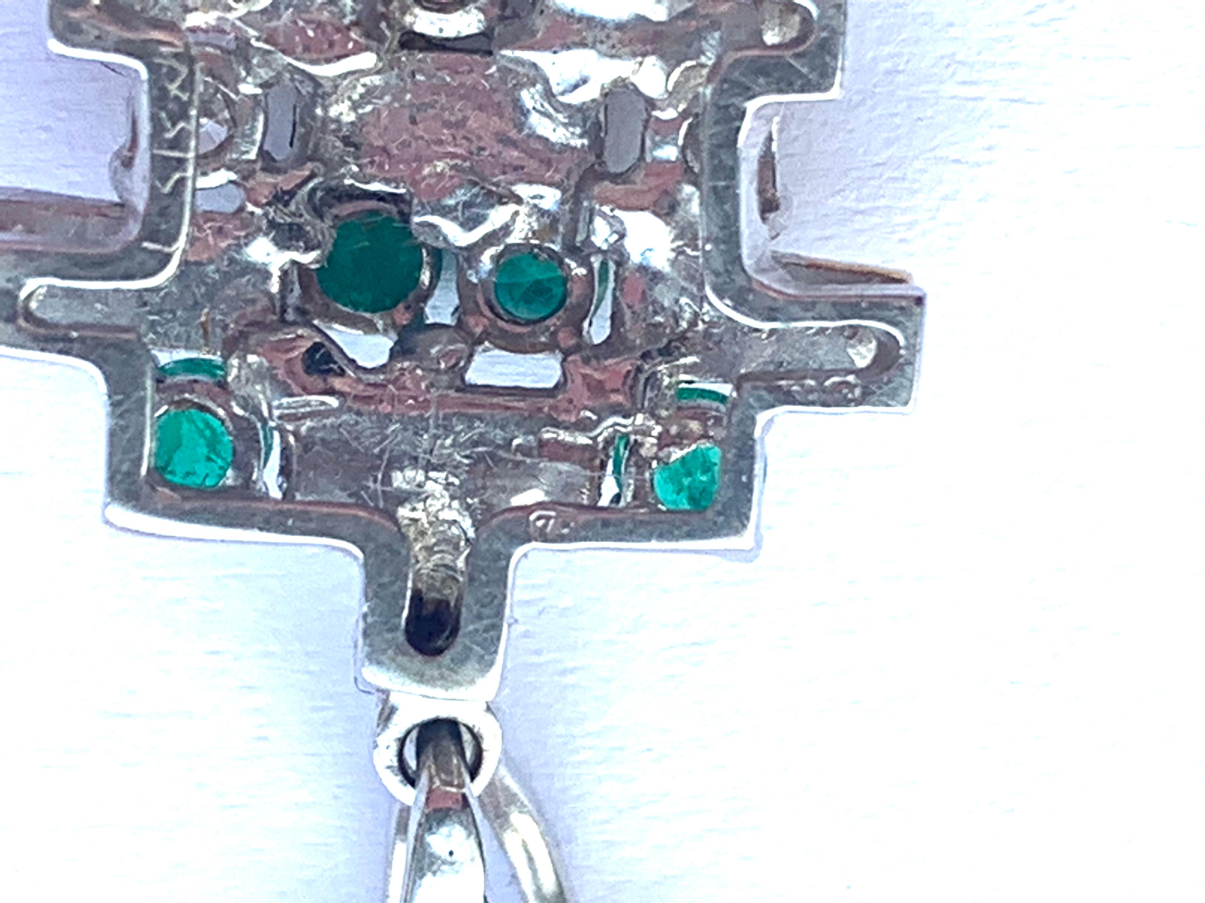 18ct Gold Diamond and Emerald Pendant For Sale 3