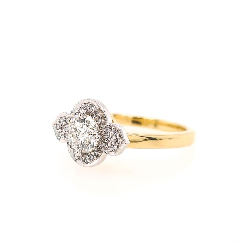 For Sale:  18ct Gold & Diamond Ring 
