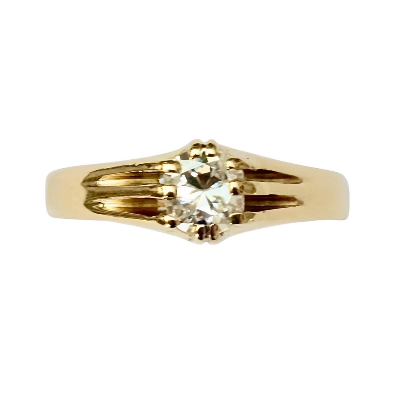 18ct gold ring featuring a lovely diamond solitaire. Ring size UK Q 1/2 / US 8 1/4, and inside diameter 1.9cm / .75 inches. The setting depth is 3mm / .12 inch. The old cut diamond is approximately .48 - .52 carats, and the inside band is stamped